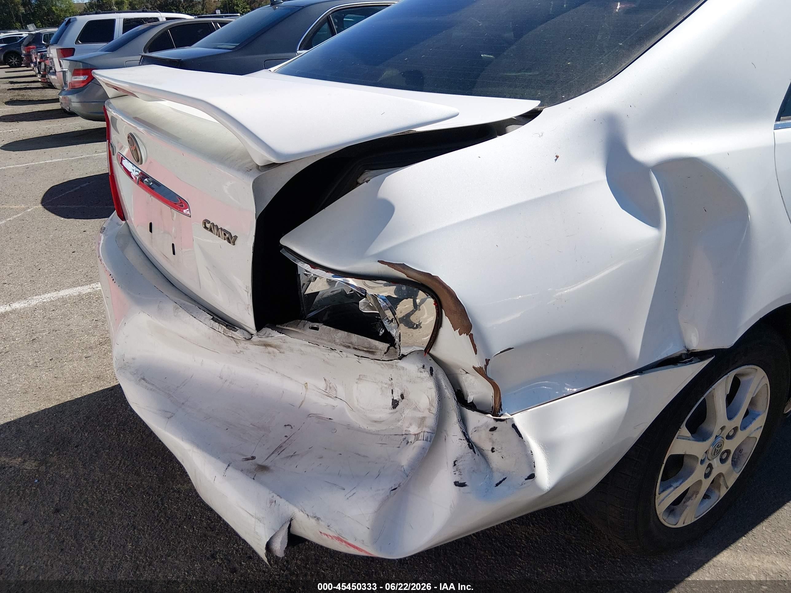 2004 Toyota Camry VIN JTDBE32K140276929 IAAI salvage auction — Normal Wear, Salvage (California), sold $600 on 2026-07-09 (photo 6)