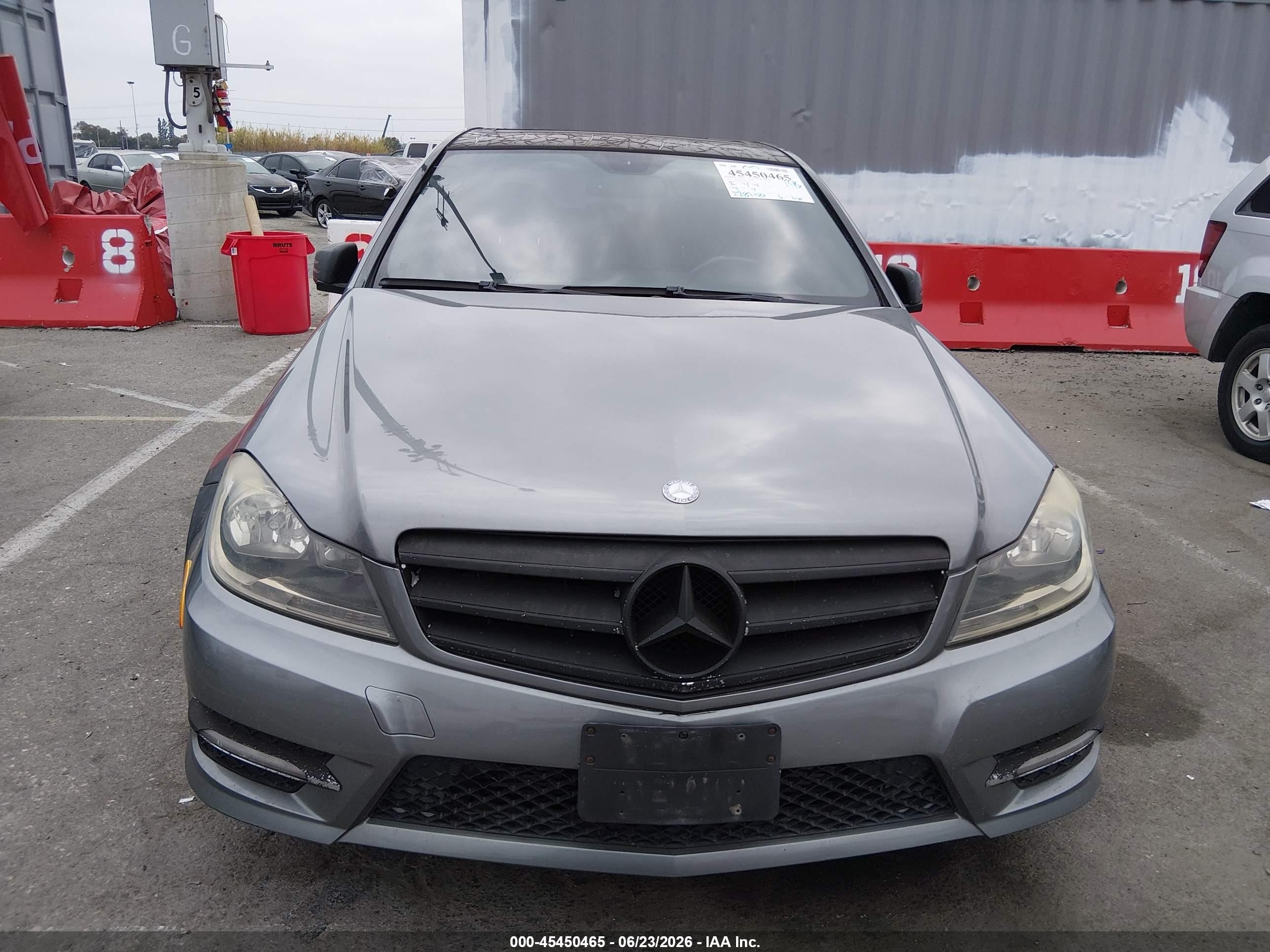 2012 Mercedes-Benz C-Class VIN WDDGF4HB3CR220099 IAAI salvage auction — Normal Wear, Clear - Dealer Only (California), sold $1,175 on 2026-07-06 (photo 6)