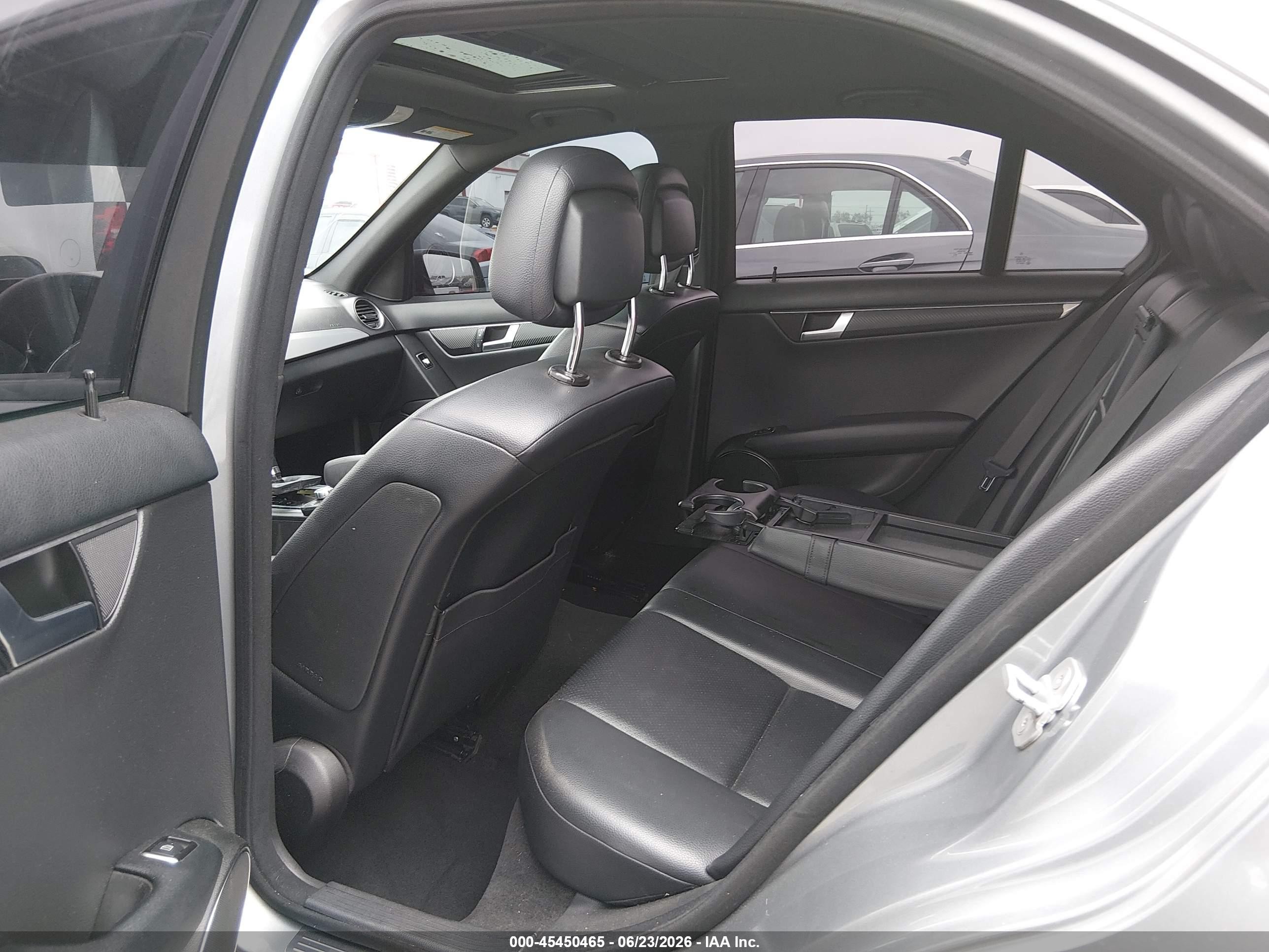 2012 Mercedes-Benz C-Class VIN WDDGF4HB3CR220099 IAAI salvage auction — Normal Wear, Clear - Dealer Only (California), sold $1,175 on 2026-07-06 (photo 8)