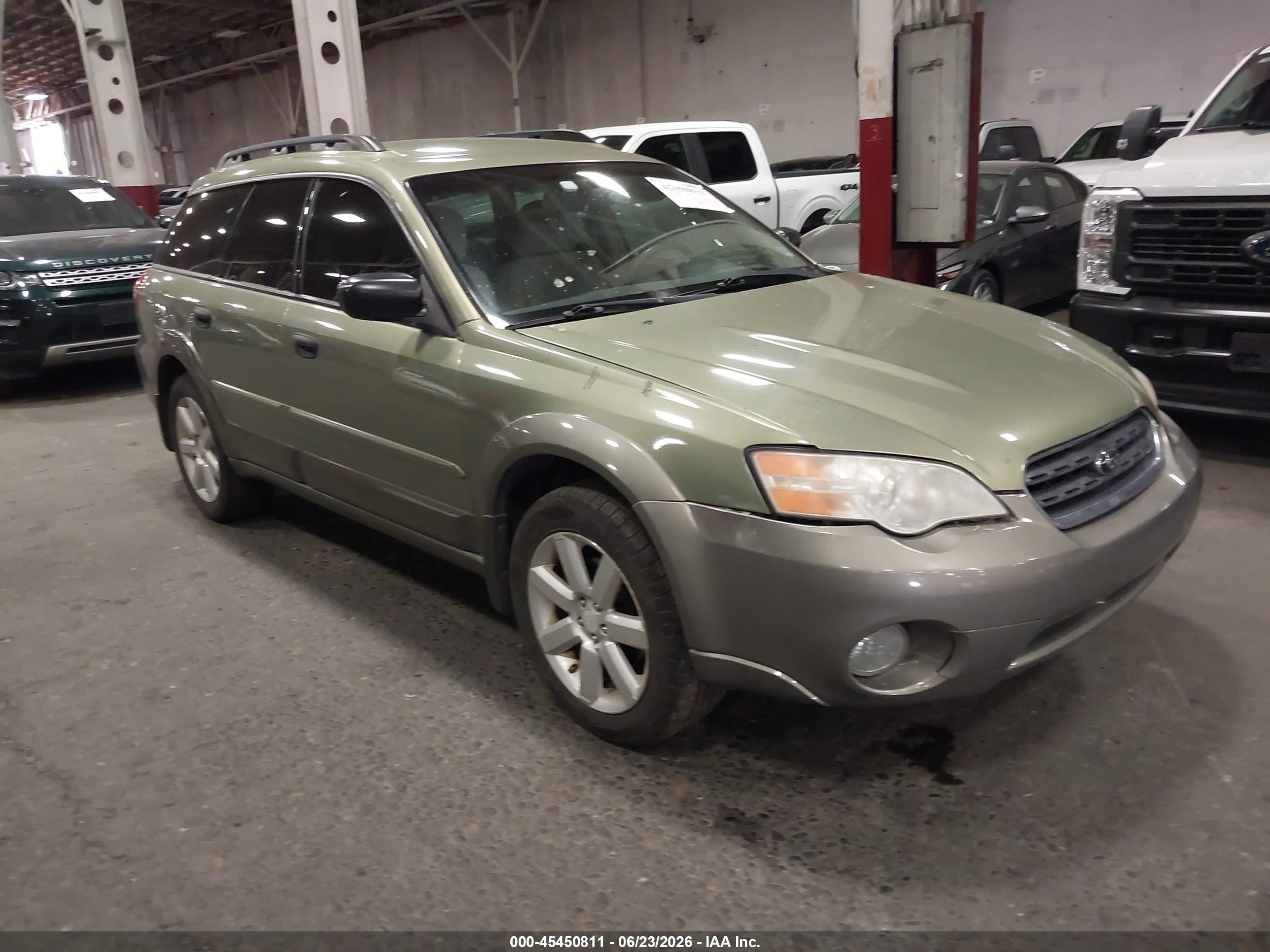 2007 Subaru Outback VIN 4S4BP61C877303539 IAAI salvage auction — Normal Wear, Clear-Dealer Only (Oregon), sold $575 on 2026-07-06 (photo 1)