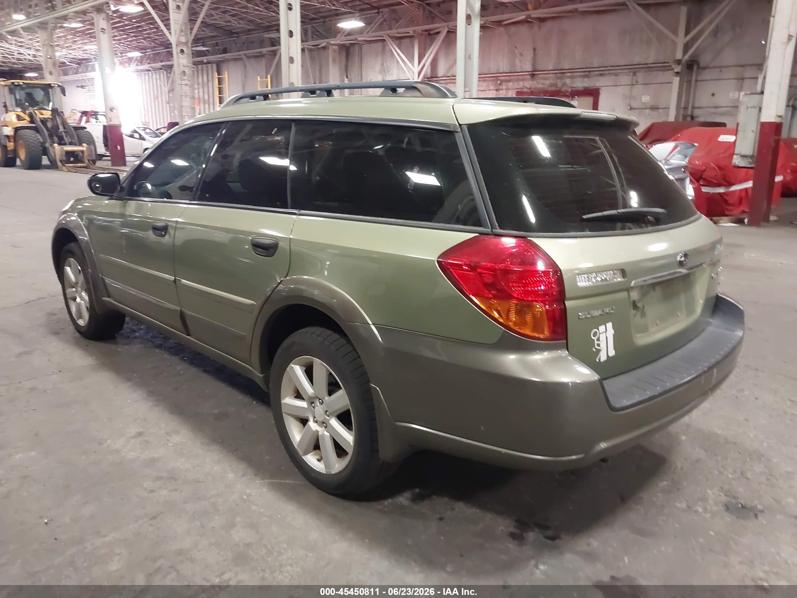 2007 Subaru Outback VIN 4S4BP61C877303539 IAAI salvage auction — Normal Wear, Clear-Dealer Only (Oregon), sold $575 on 2026-07-06 (photo 3)