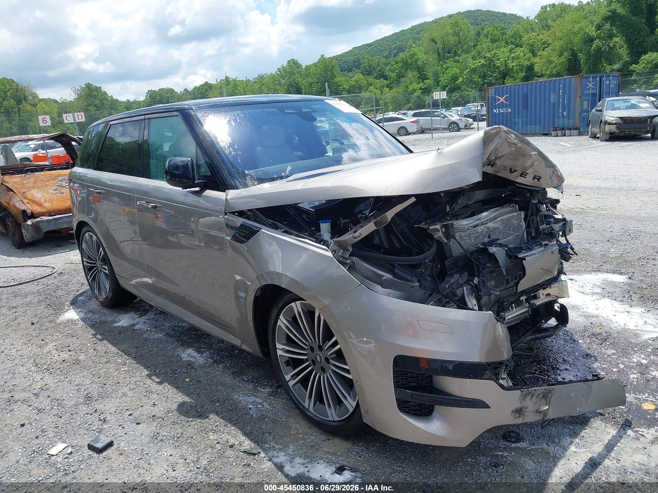2023 Land Rover Range Rover Sport VIN SAL1L9FU5PA131643 — IAAI salvage auction photo