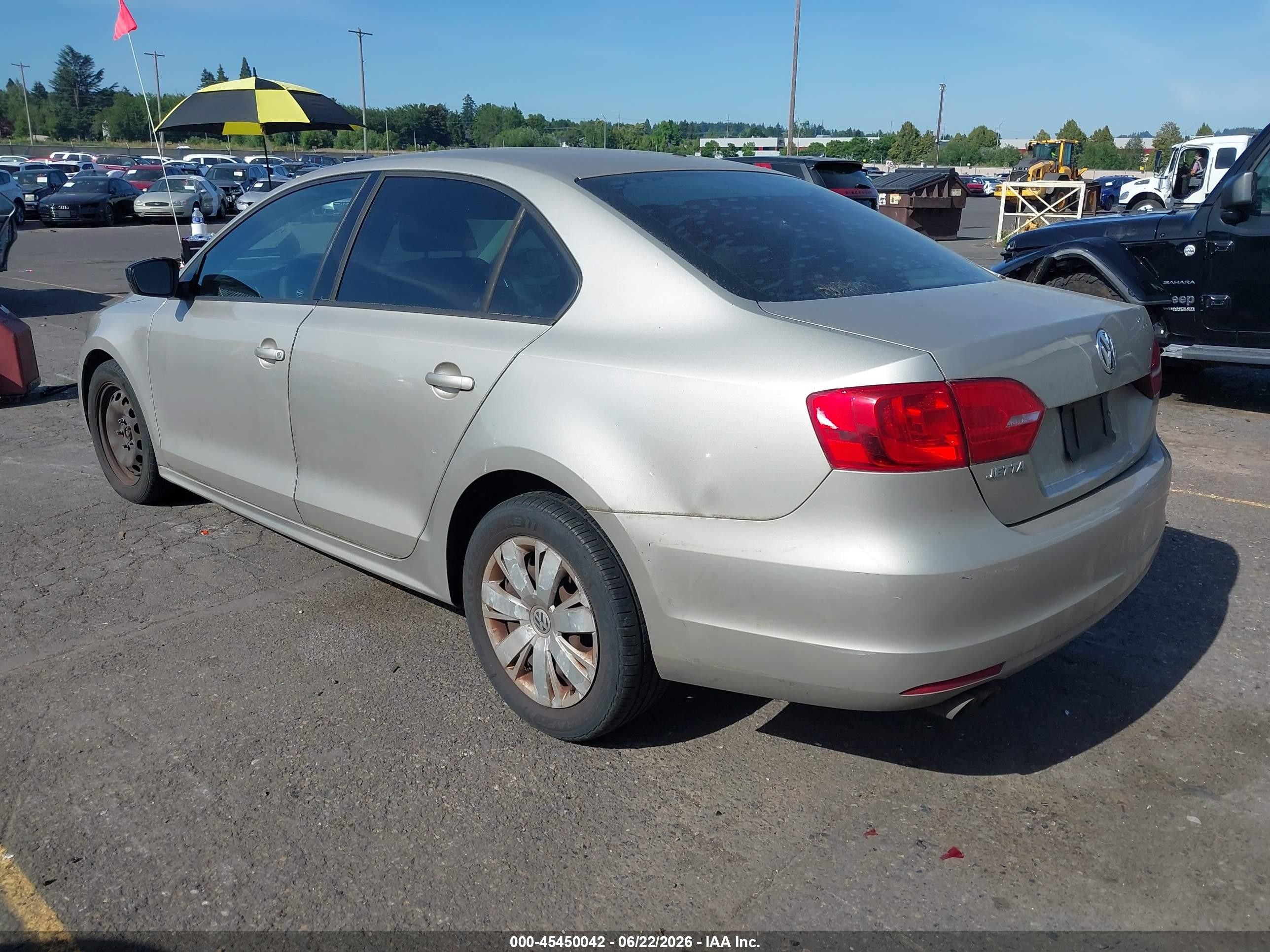 2013 Volkswagen Jetta VIN 3VW2K7AJ4DM218218 IAAI salvage auction — Normal Wear, Clear-Dealer Only (Oregon), sold $375 on 2026-07-09 (photo 3)