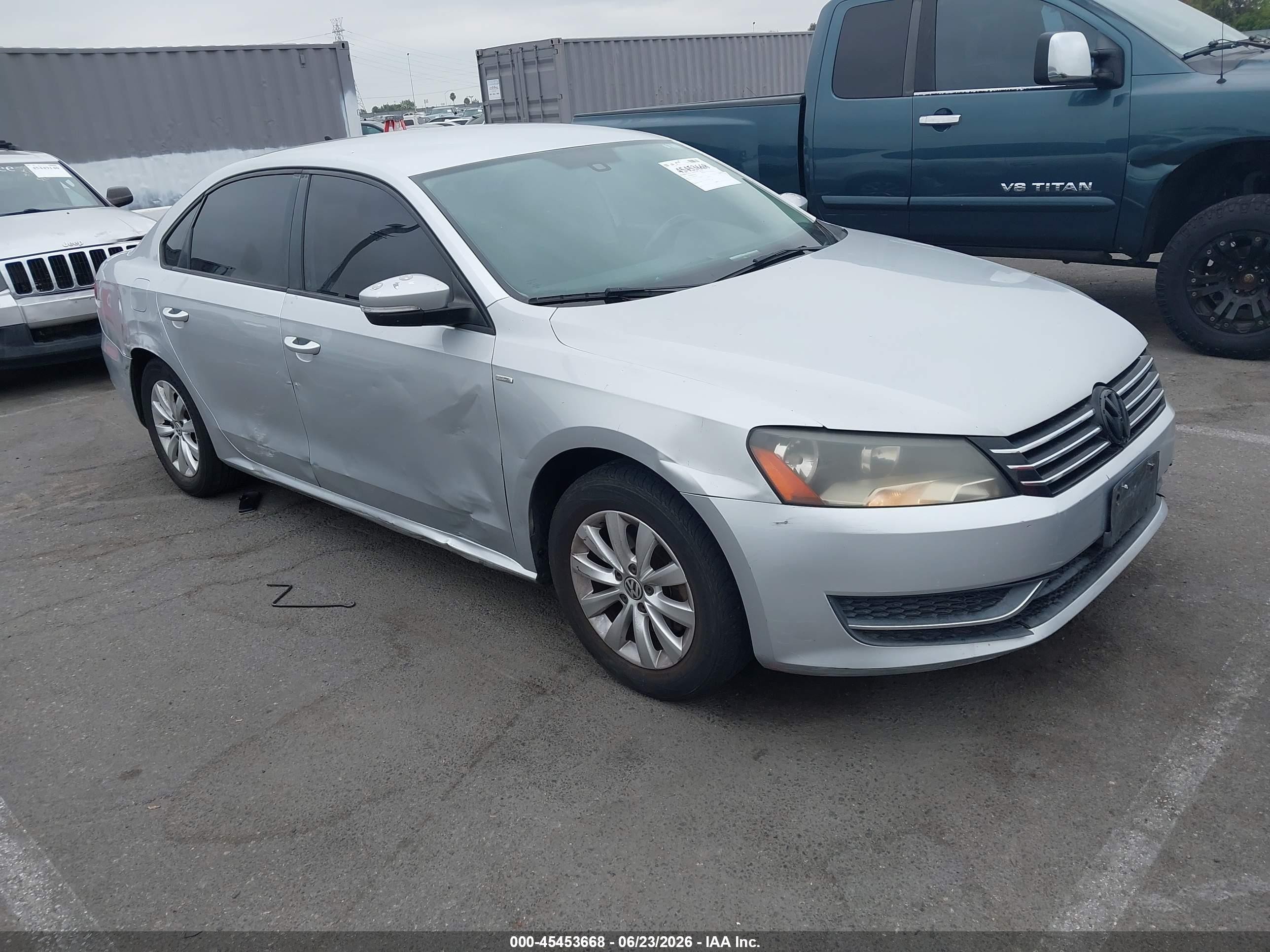 2015 Volkswagen Passat VIN 1VWAT7A31FC010831 IAAI salvage auction — Normal Wear, Clear - Dealer Only (California), sold $1,050 on 2026-07-08 (photo 1)