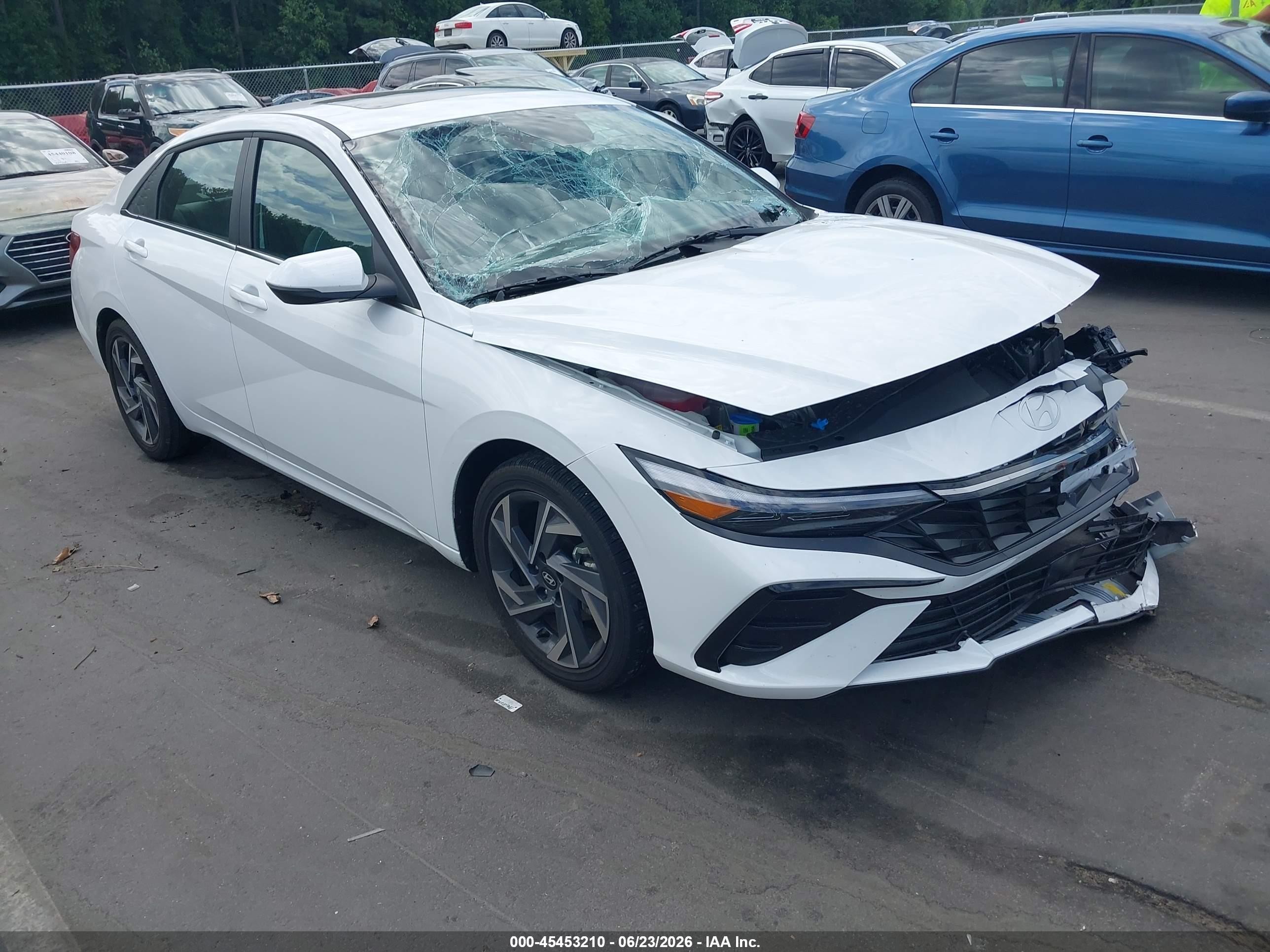 2025 Hyundai Elantra VIN KMHLN4DJ7SU176382 — IAAI salvage auction photo
