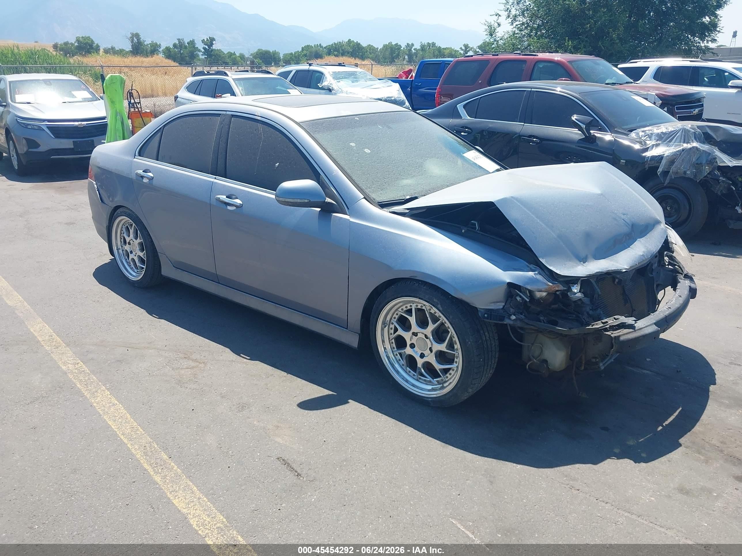 2008 Acura TSX VIN JH4CL95808C015243 IAAI salvage auction — Normal Wear, Clear (North Dakota), sold $1,125 on 2026-07-07 (photo 1)