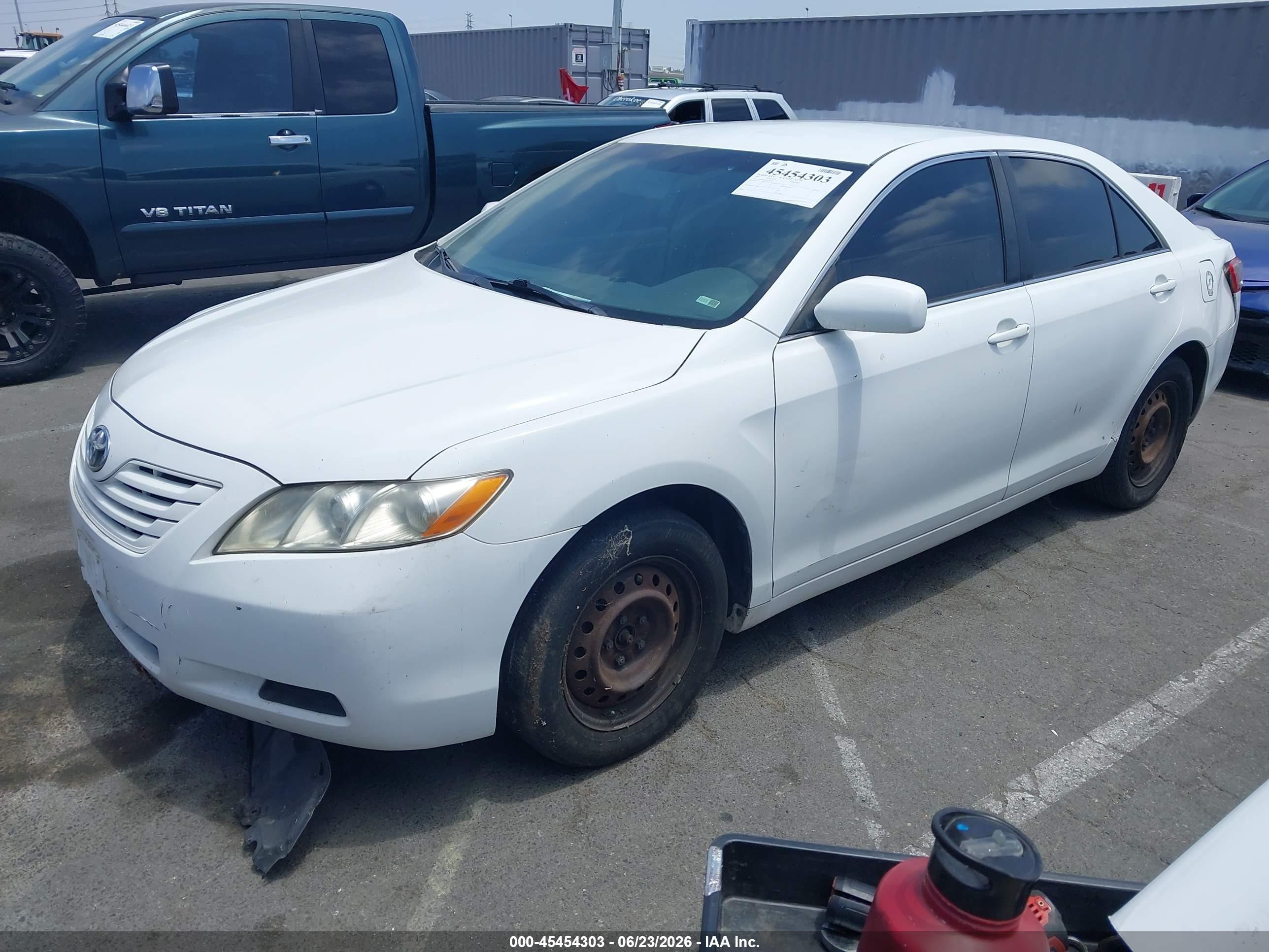2007 Toyota Camry VIN 4T1BE46K67U728463 IAAI salvage auction — Normal Wear, Clear - Dealer Only (California), sold $650 on 2026-07-09 (photo 2)