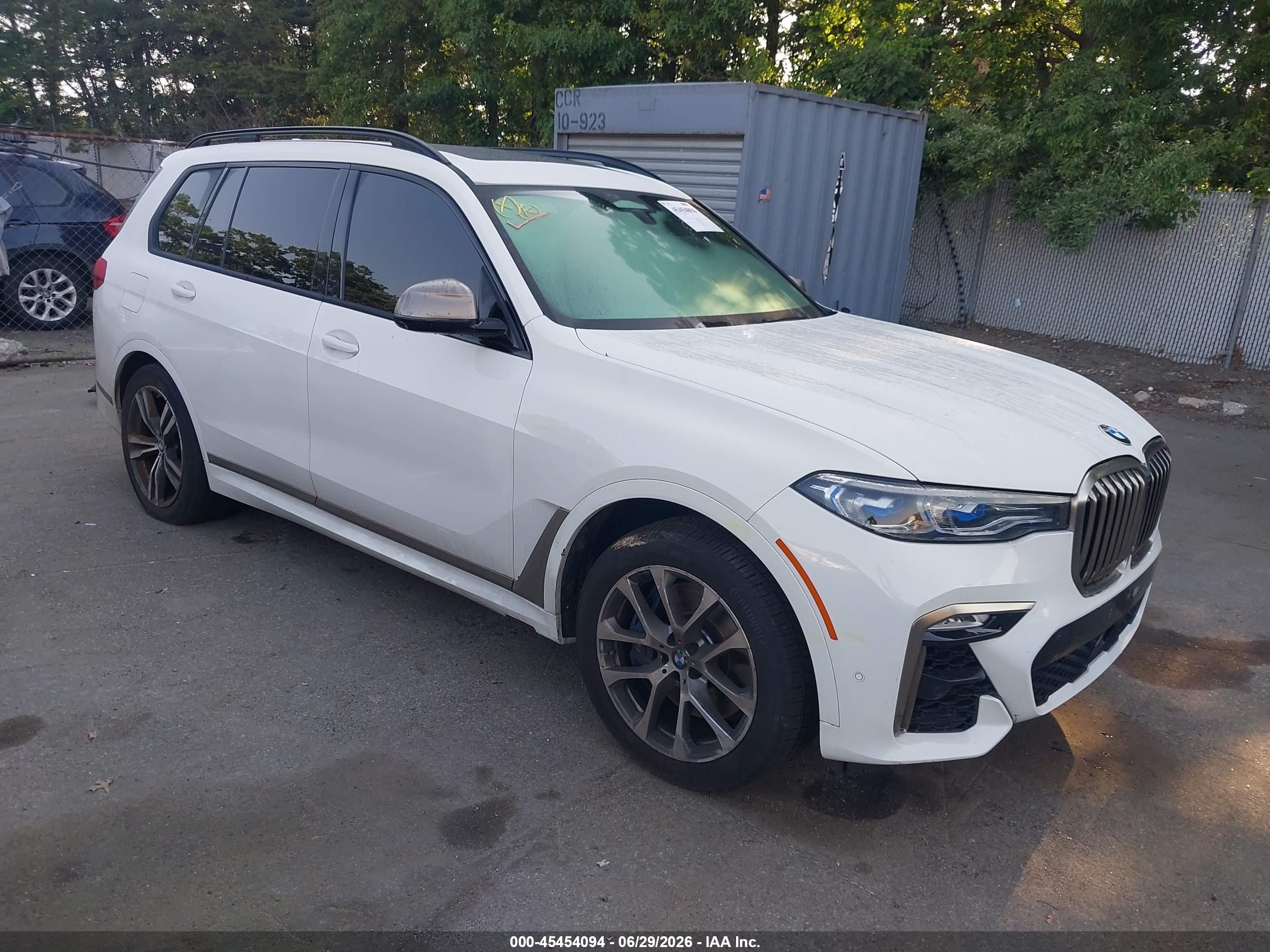 2021 BMW X7 VIN 5UXCX6C01M9E61735 — IAAI salvage auction photo