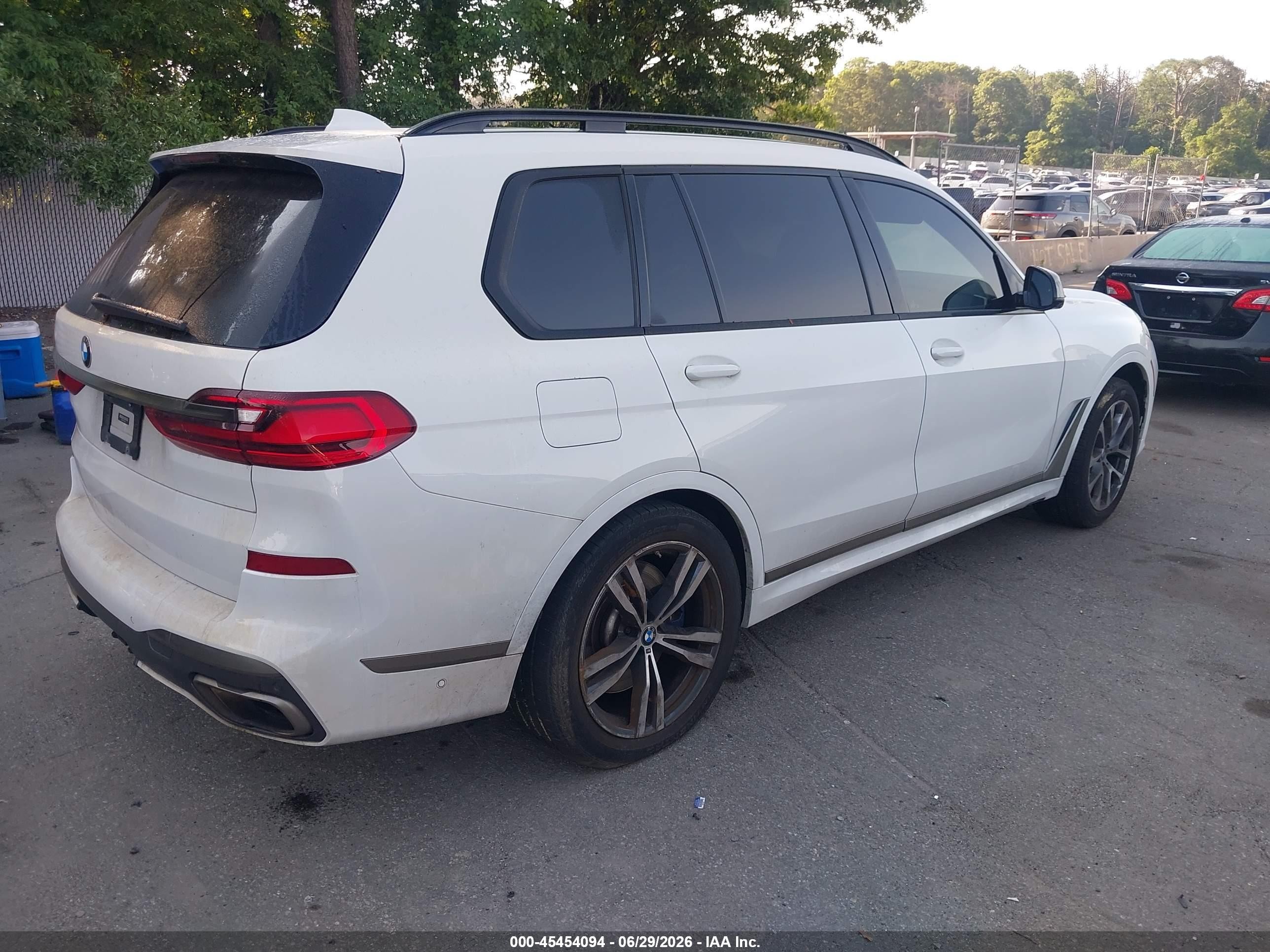 2021 BMW X7 VIN 5UXCX6C01M9E61735 IAAI salvage auction — Theft, Salvage (Pennsylvania), sold $22,950 on 2026-08-18 (photo 4)