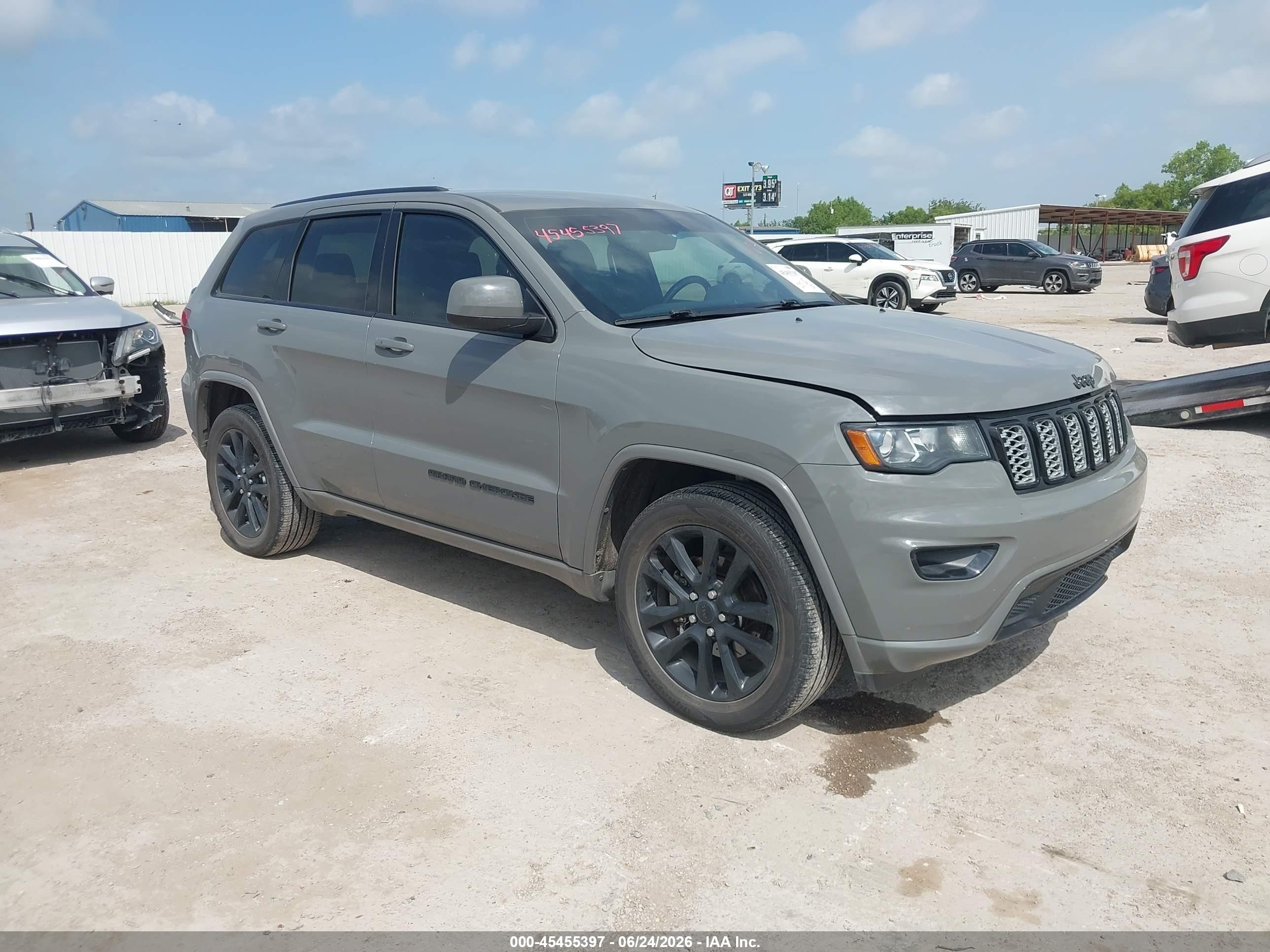2020 Jeep Grand Cherokee VIN 1C4RJEAG8LC246875 — IAAI salvage auction photo