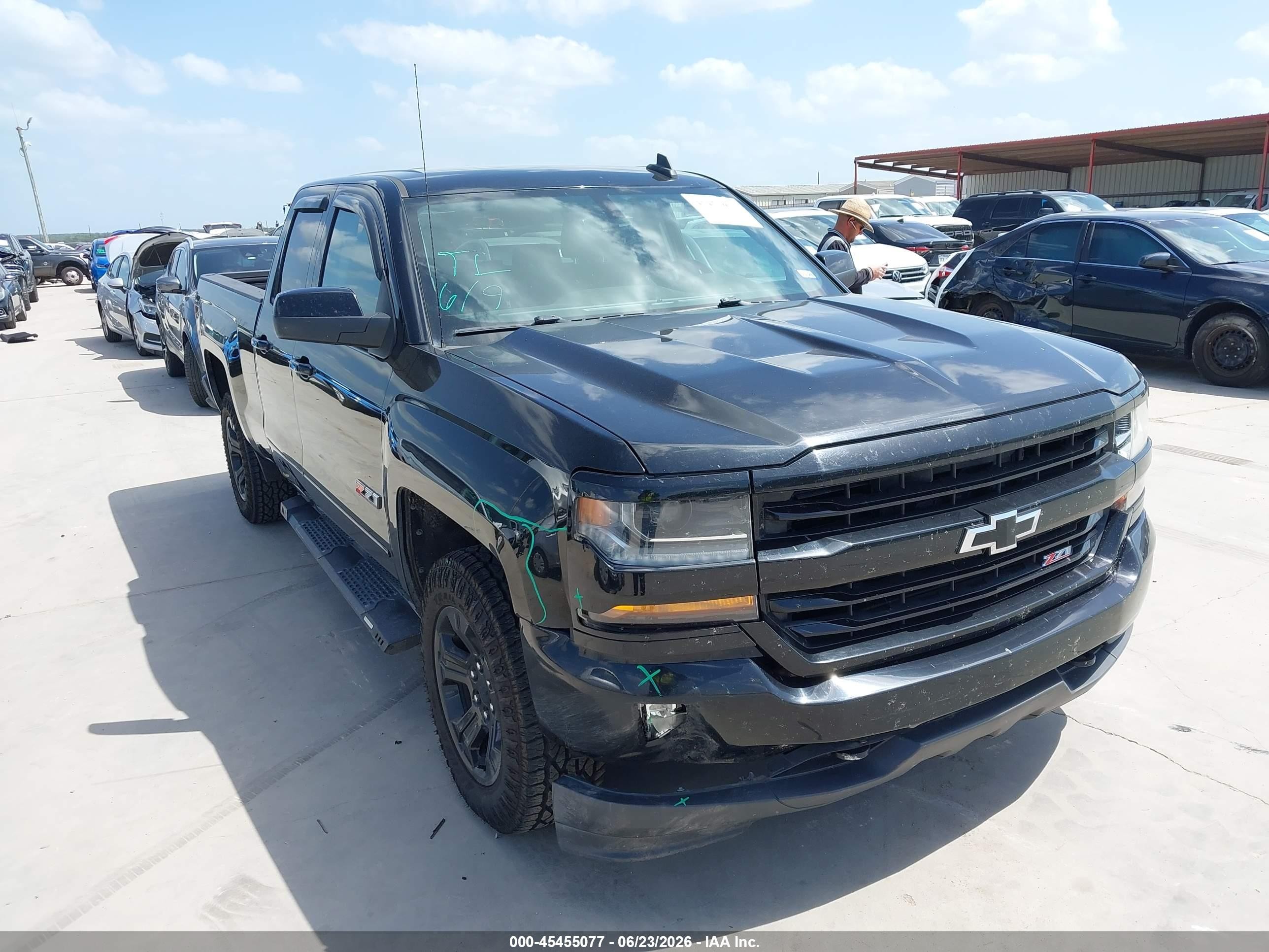2017 Chevrolet Silverado 1500 VIN 1GCVKREC9HZ362794 — IAAI salvage auction photo