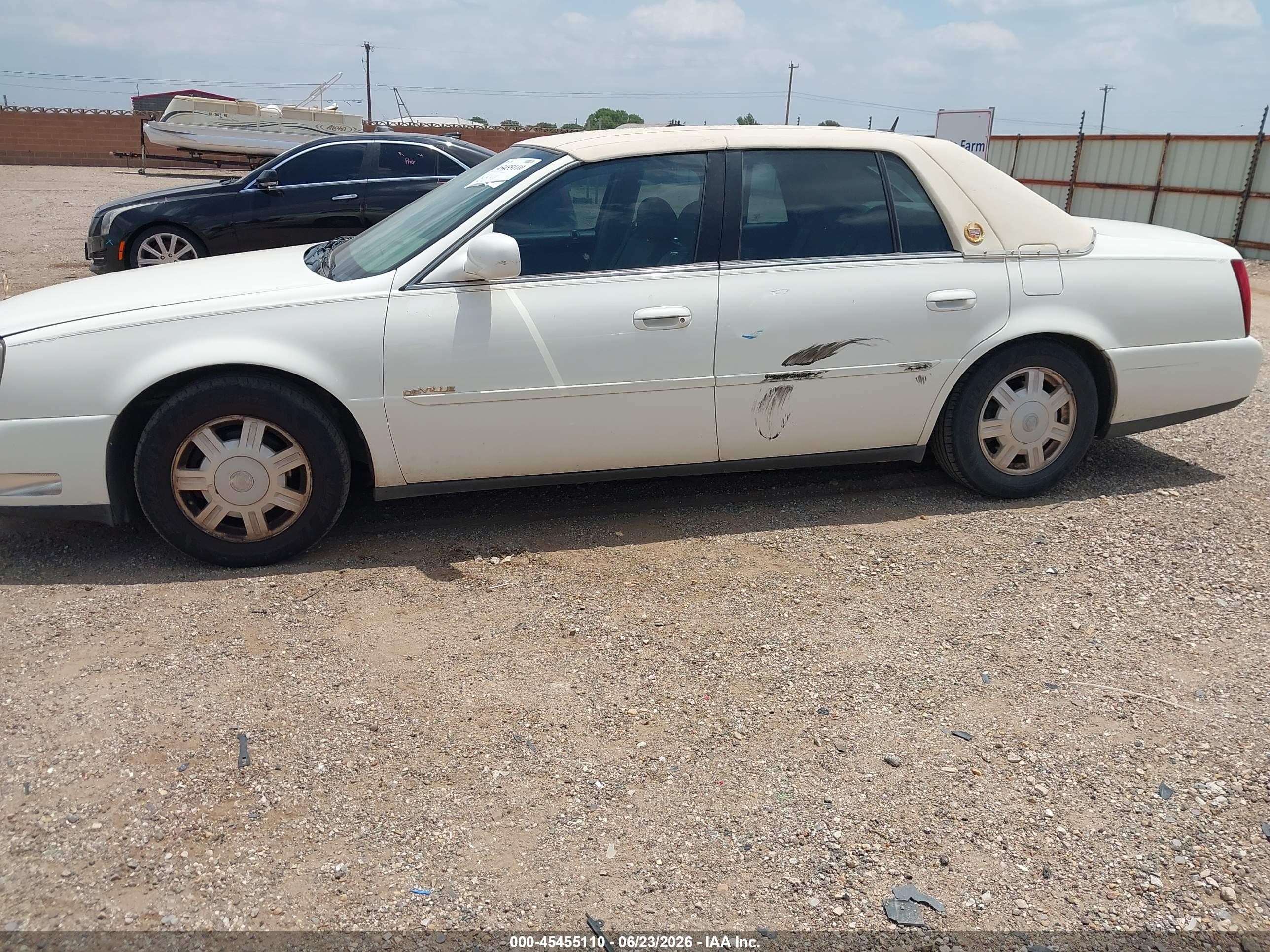 2005 Cadillac Deville VIN 1G6KD54Y15U267824 IAAI salvage auction — Side, Original (Texas), sold $525 on 2026-09-19 (photo 6)