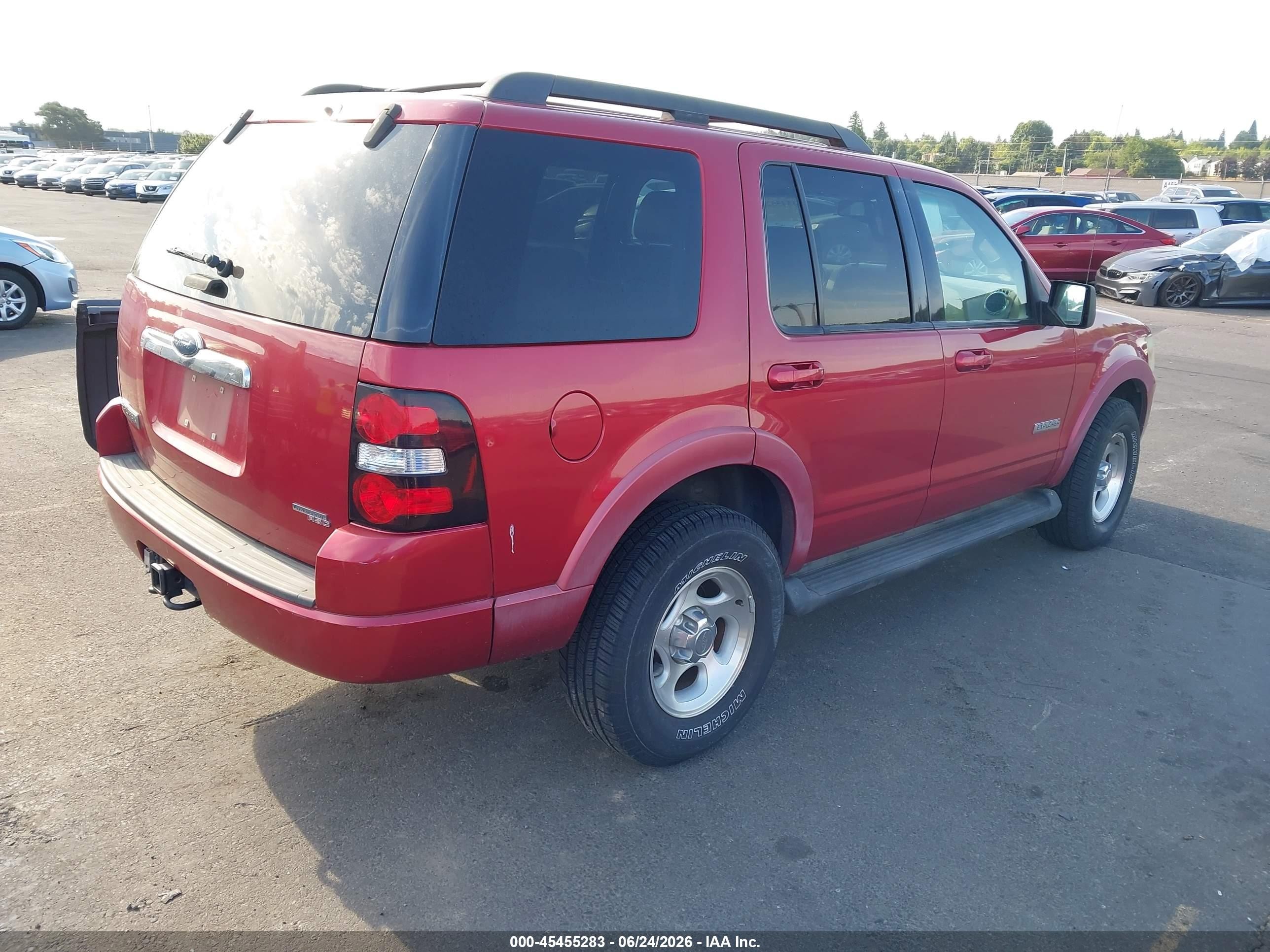 2007 Ford Explorer VIN 1FMEU73E77UA99165 IAAI salvage auction — Front End, Clear-Dealer Only (Oregon), sold $275 on 2026-07-02 (photo 4)
