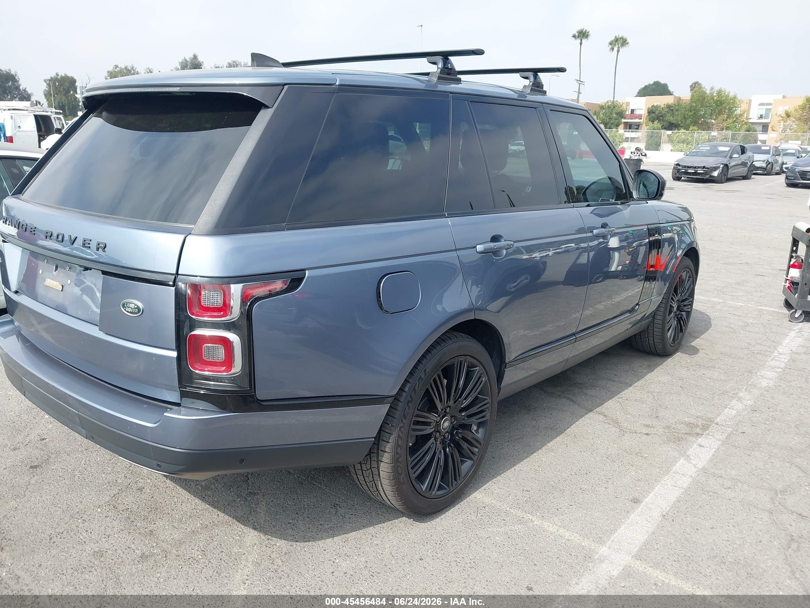2018 Land Rover Range Rover VIN SALGS2SV8JA388872 IAAI salvage auction — Normal Wear, Clear (Montana), sold $16,100 on 2026-07-09 (photo 4)