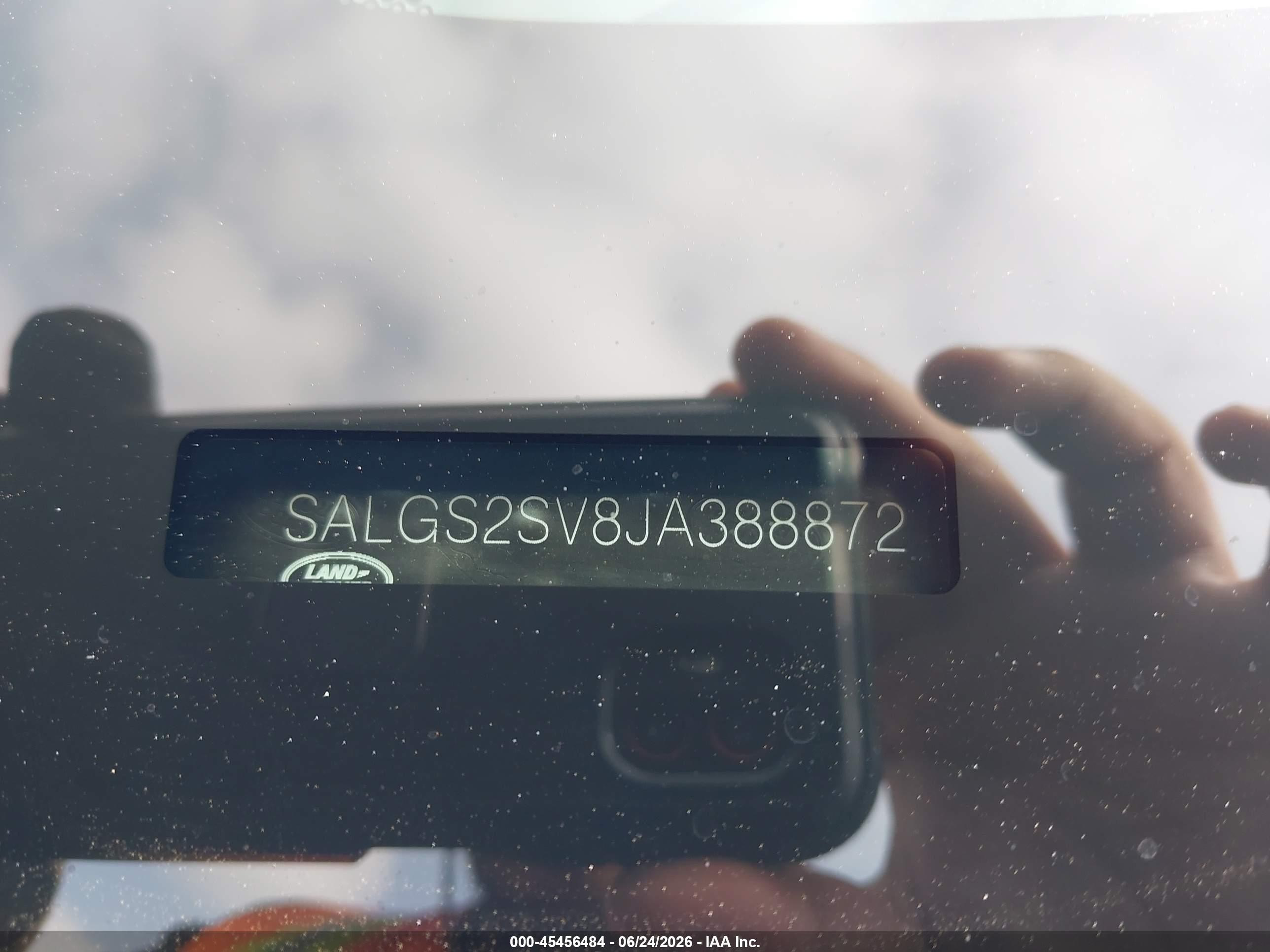 2018 Land Rover Range Rover VIN SALGS2SV8JA388872 IAAI salvage auction — Normal Wear, Clear (Montana), sold $16,100 on 2026-07-09 (photo 9)