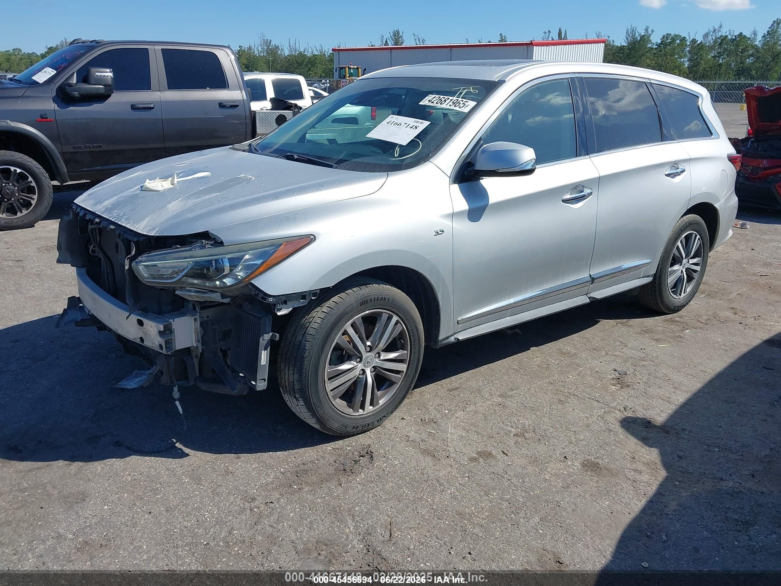 2019 Infiniti QX60 VIN 5N1DL0MN9KC567853 IAAI salvage auction — Unknown, Rebuildable (Florida), sold $2,200 on 2026-10-04 (photo 2)
