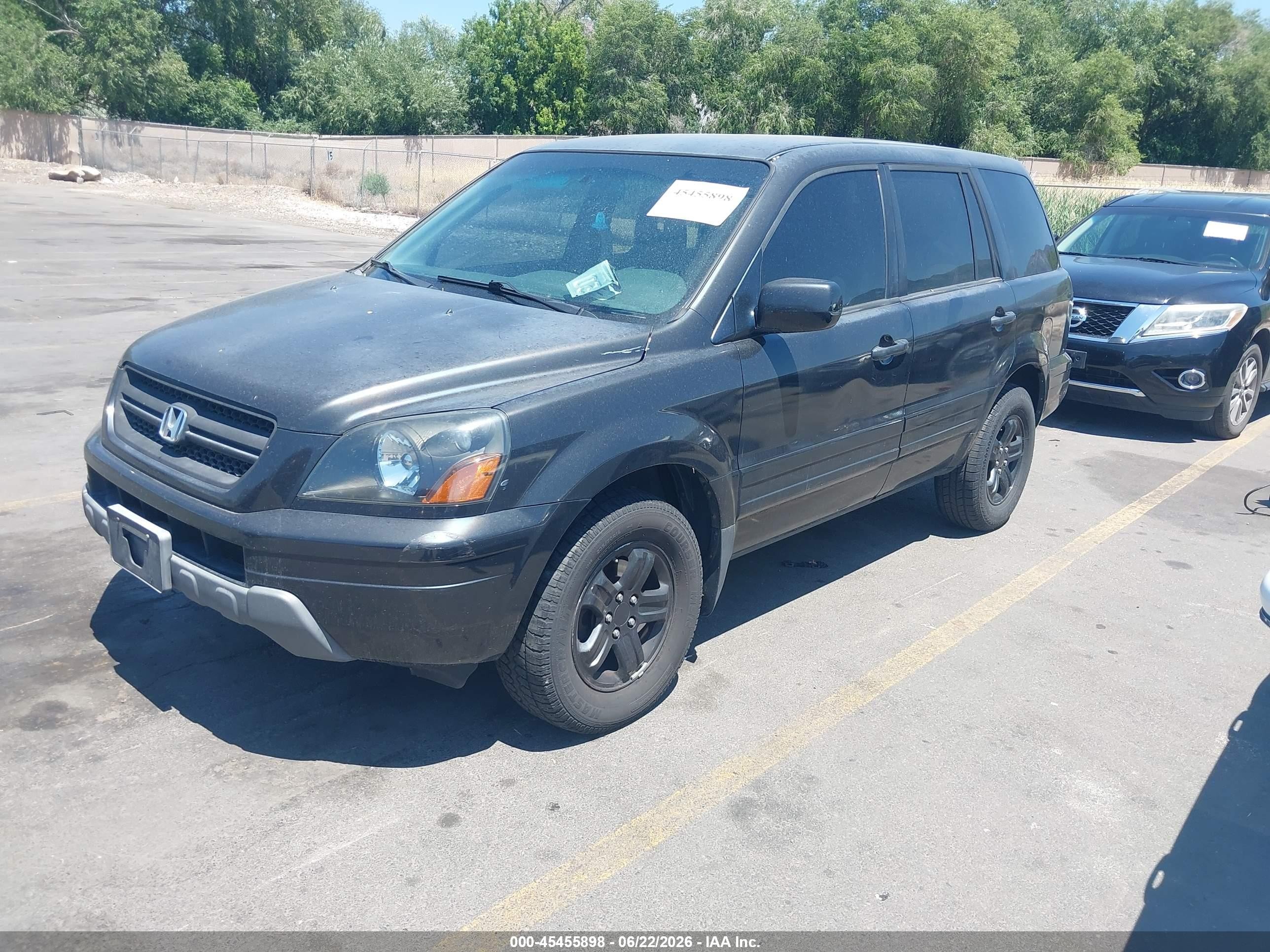 2005 Honda Pilot VIN 5FNYF18455B042929 IAAI salvage auction — Normal Wear, Clear (Utah), sold $350 on 2026-07-09 (photo 2)
