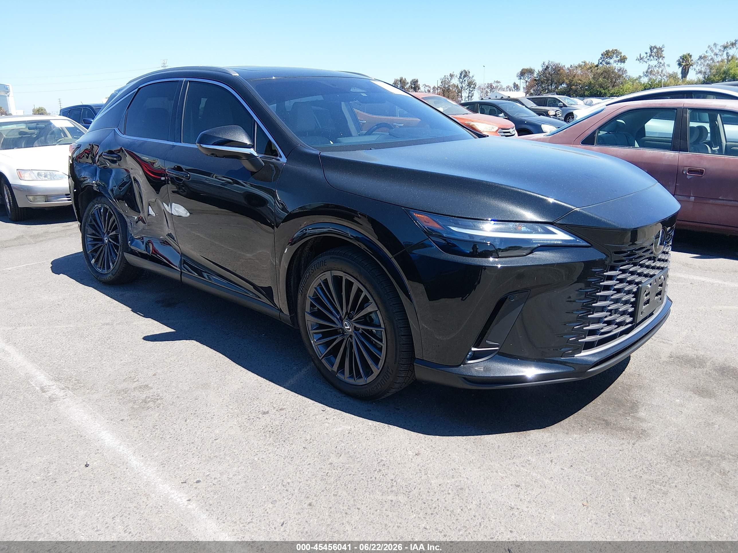 2025 Lexus RX 350h VIN 2T2BBMCA4SC093009 — IAAI salvage auction photo