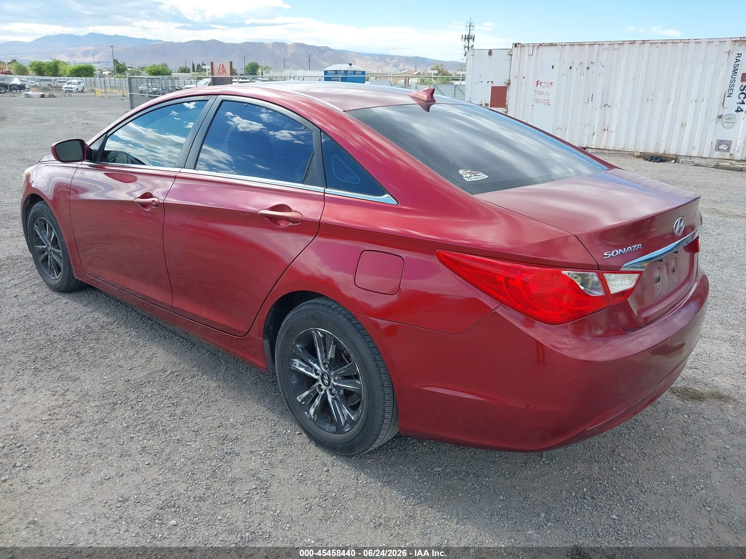 2012 Hyundai Sonata VIN 5NPEB4AC4CH368351 IAAI salvage auction — Vandalized, Salvage (California), sold $500 on 2026-07-09 (photo 3)