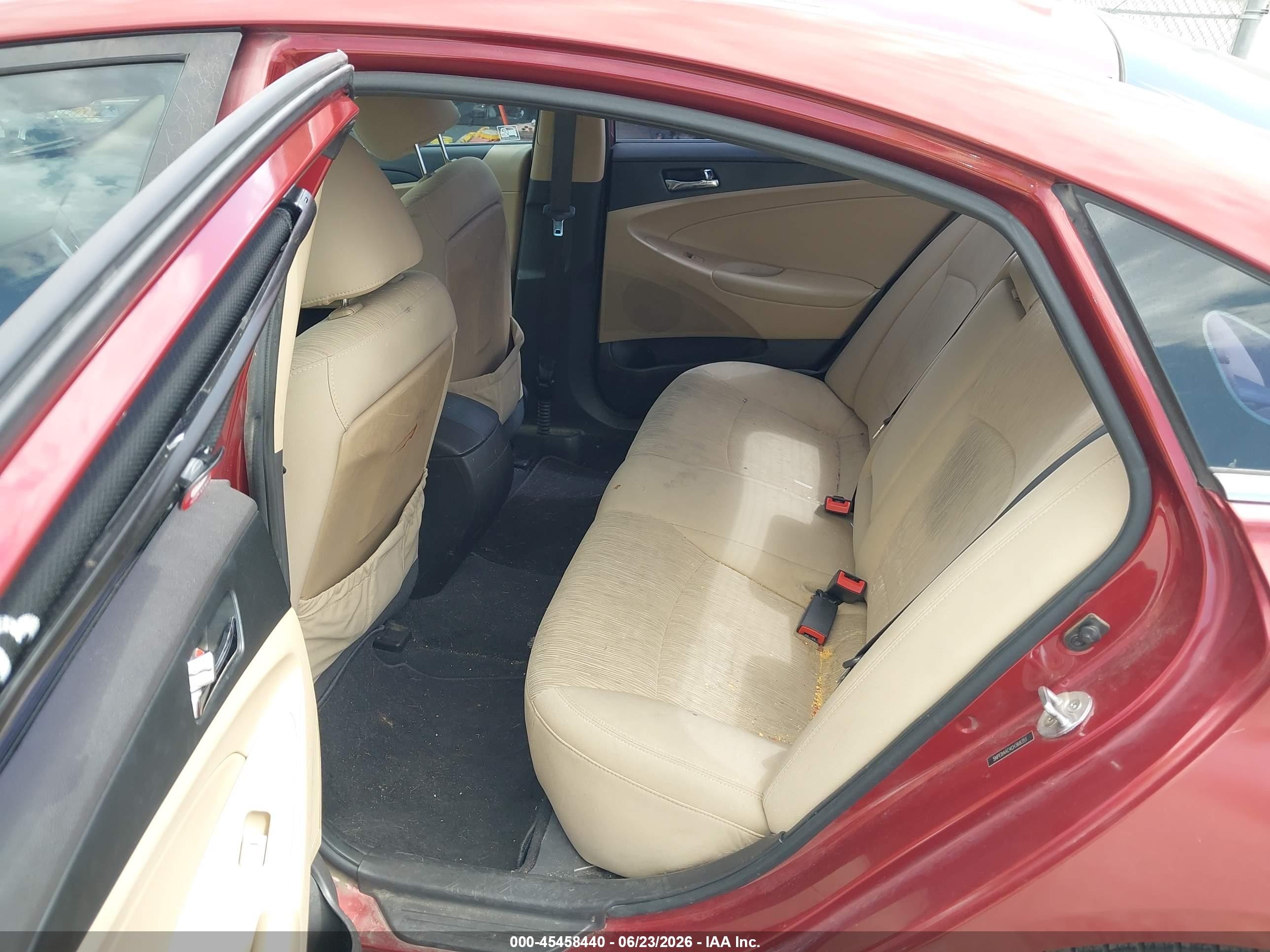 2012 Hyundai Sonata VIN 5NPEB4AC4CH368351 IAAI salvage auction — Vandalized, Salvage (California), sold $500 on 2026-07-09 (photo 8)