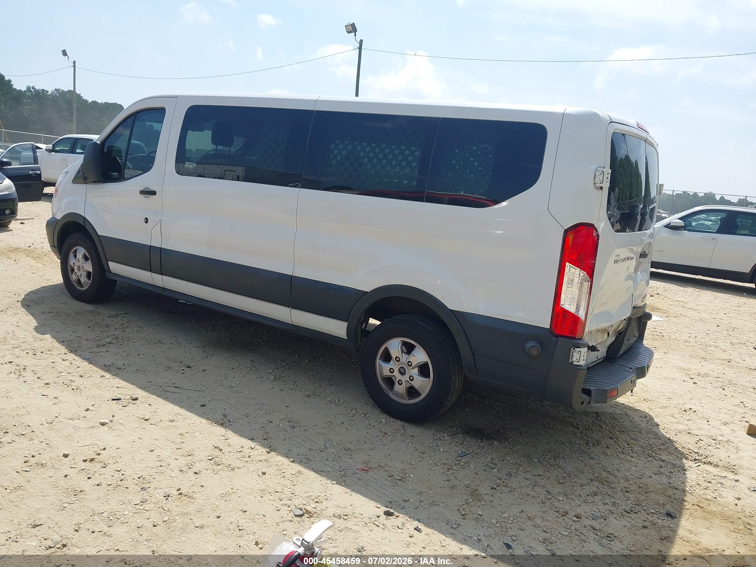 2017 Ford Transit-350 VIN 1FBZX2YMXHKA68588 IAAI salvage auction — Rear End, Salvage (Georgia), sold $4,550 on 2026-09-25 (photo 3)