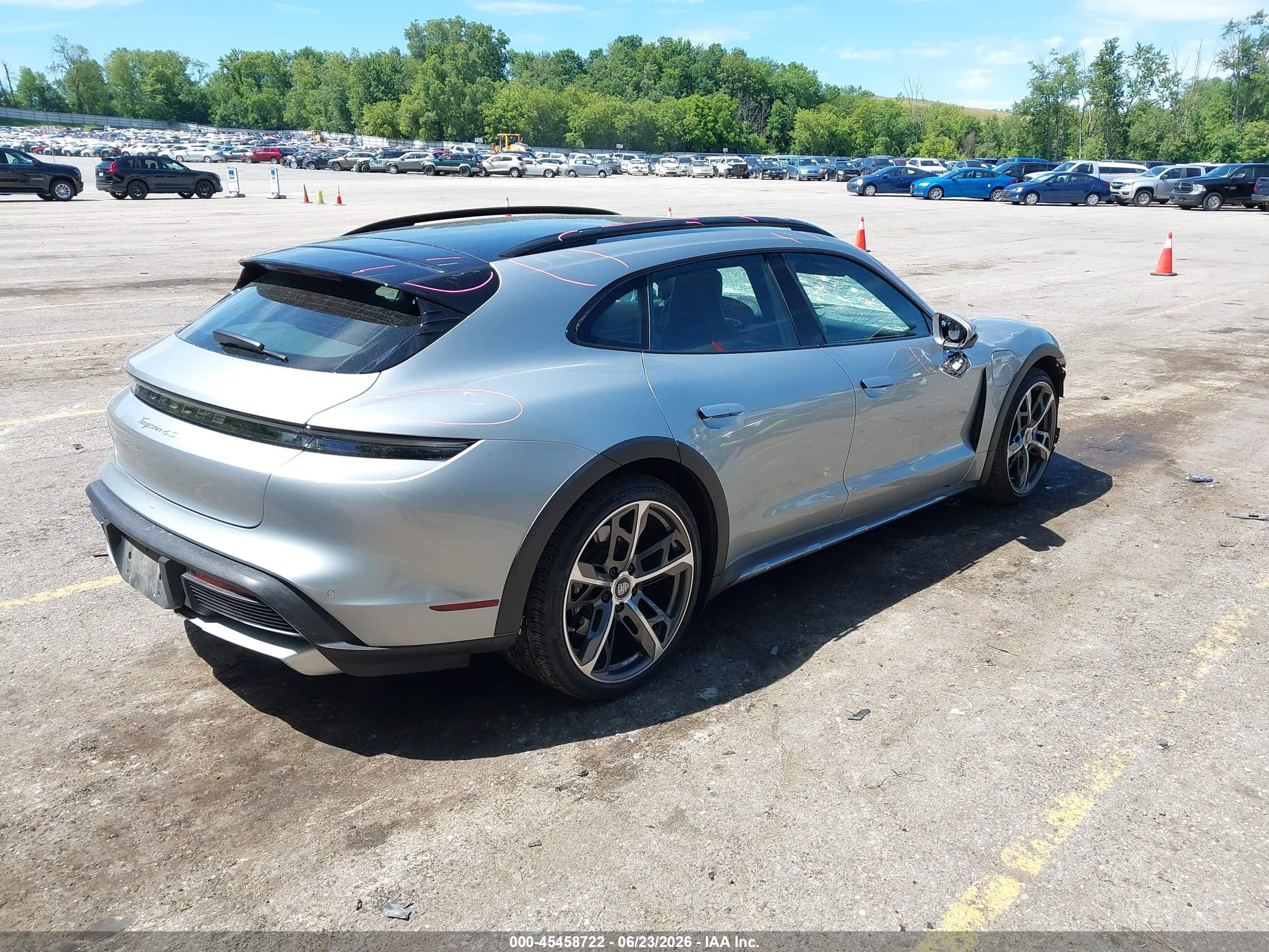 2022 Porsche VIN WP0BB2Y18NSA71070 IAAI salvage auction — Front End, Clear (Michigan), sold $23,450 on 2026-08-24 (photo 4)