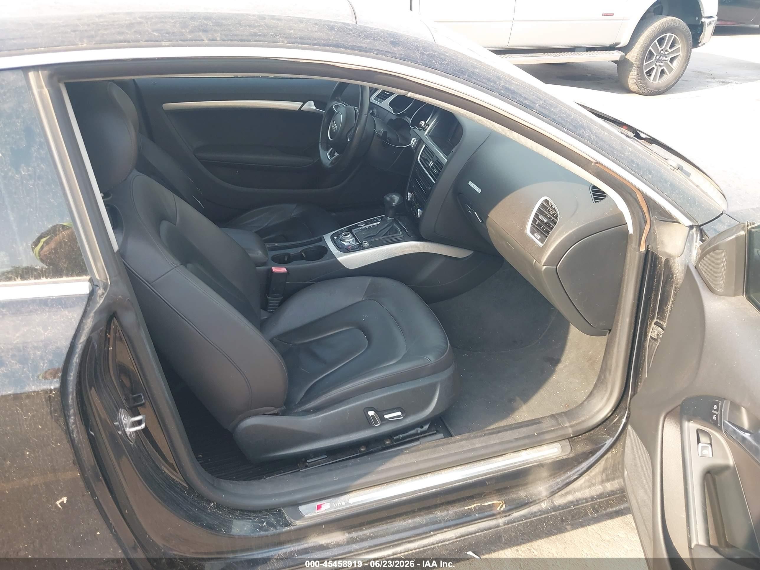 2015 Audi A5 VIN WAUMFAFR5FA011202 IAAI salvage auction — Normal Wear, Flood/Restored (Utah), sold $675 on 2026-07-09 (photo 5)
