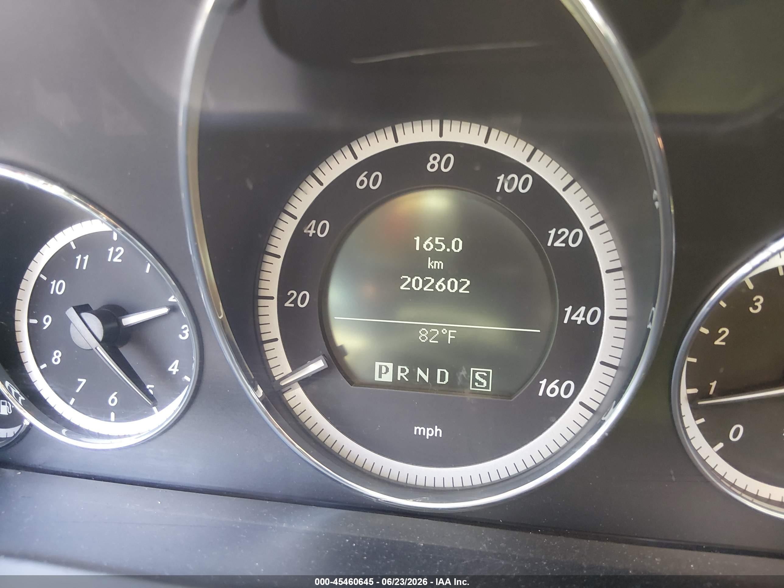 2011 Mercedes-Benz E-Class VIN WDDKJ7CB1BF120424 IAAI salvage auction — Normal Wear, Clear - Dealer Only (California), sold $400 on 2026-07-09 (photo 7)
