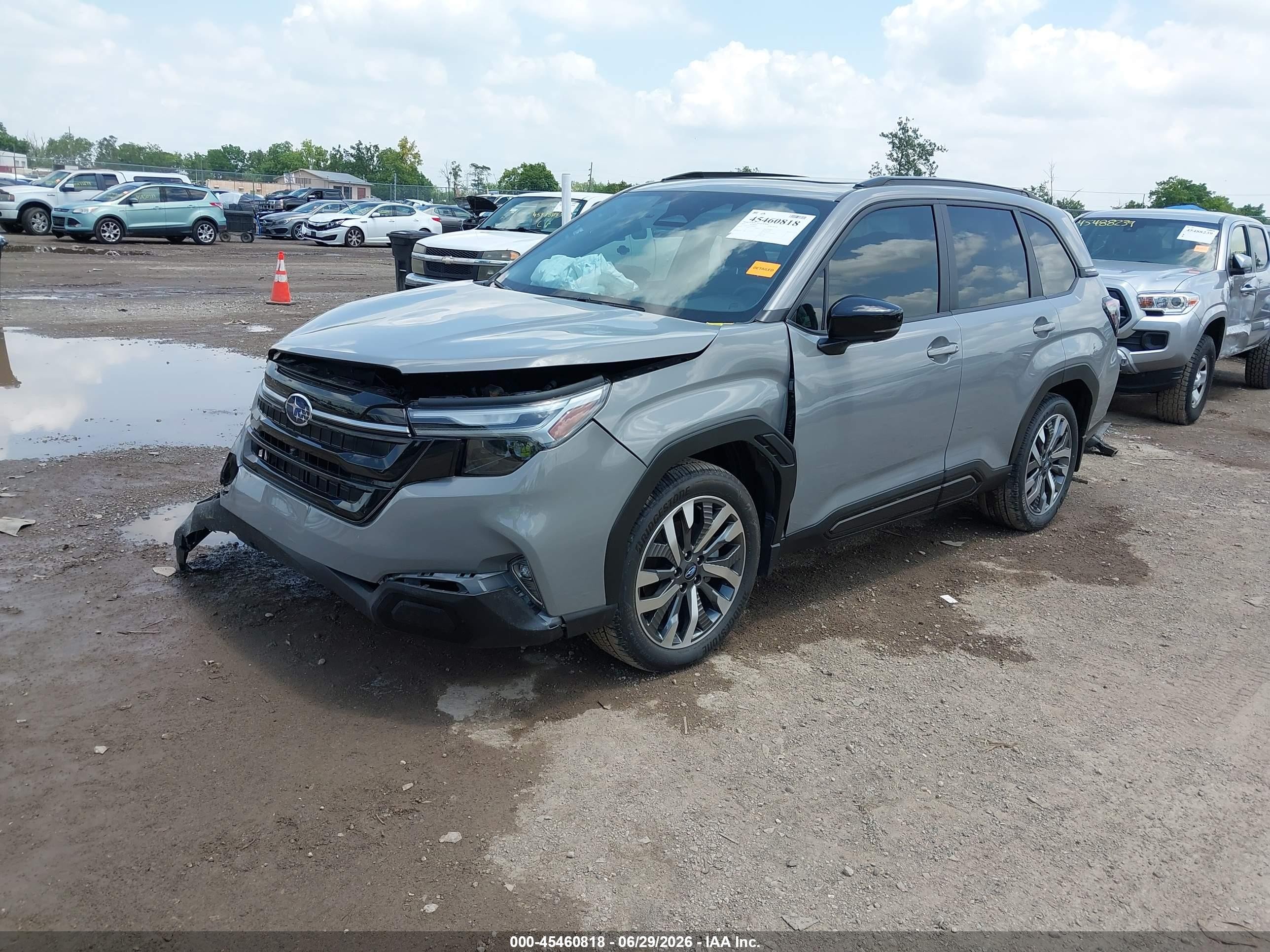 2025 Subaru Forester VIN JF2SLDTC3SH588396 IAAI salvage auction — Front End, Salvage (Ohio), sold $9,025 on 2026-10-09 (photo 2)