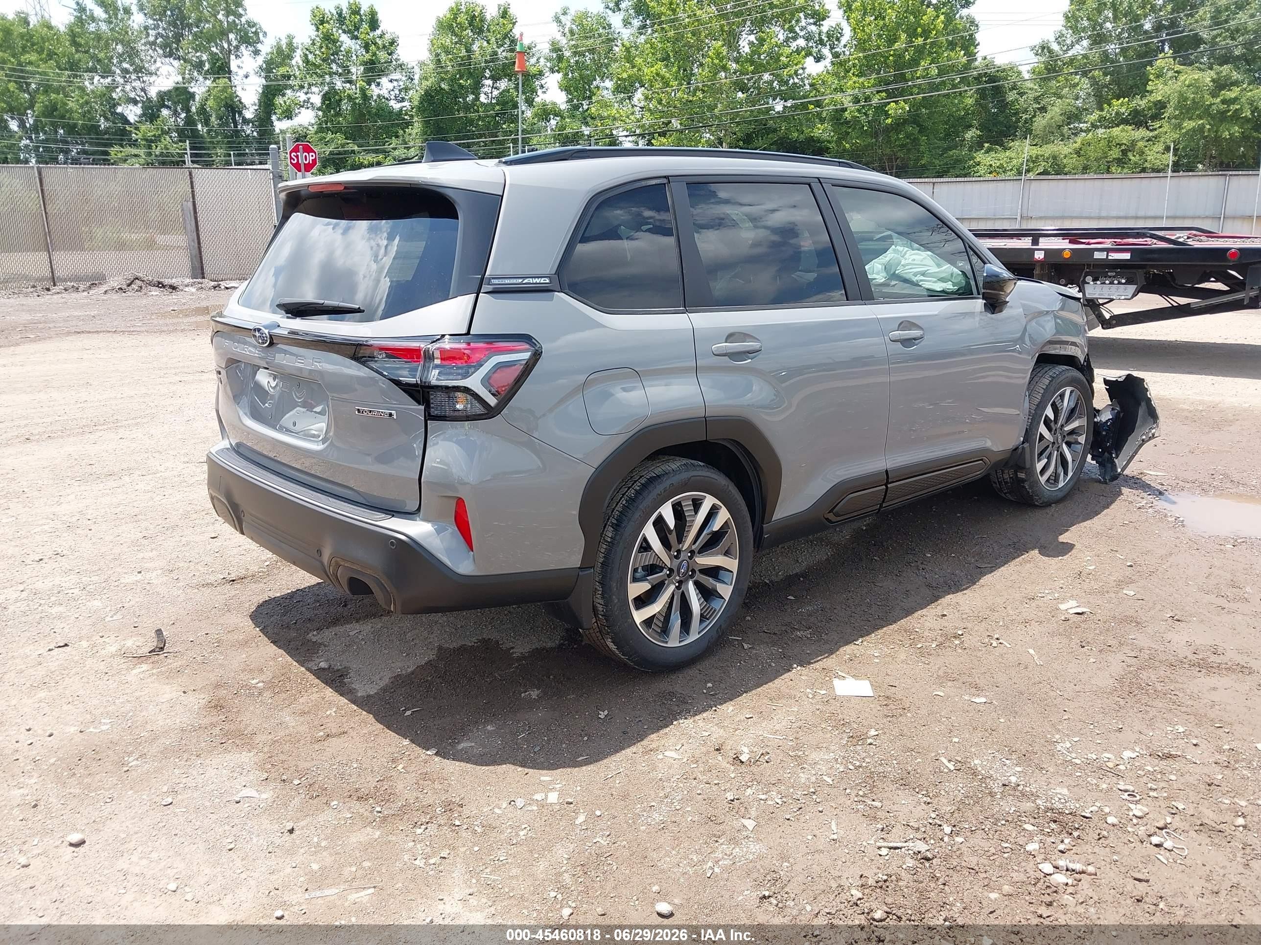 2025 Subaru Forester VIN JF2SLDTC3SH588396 IAAI salvage auction — Front End, Salvage (Ohio), sold $9,025 on 2026-10-09 (photo 4)