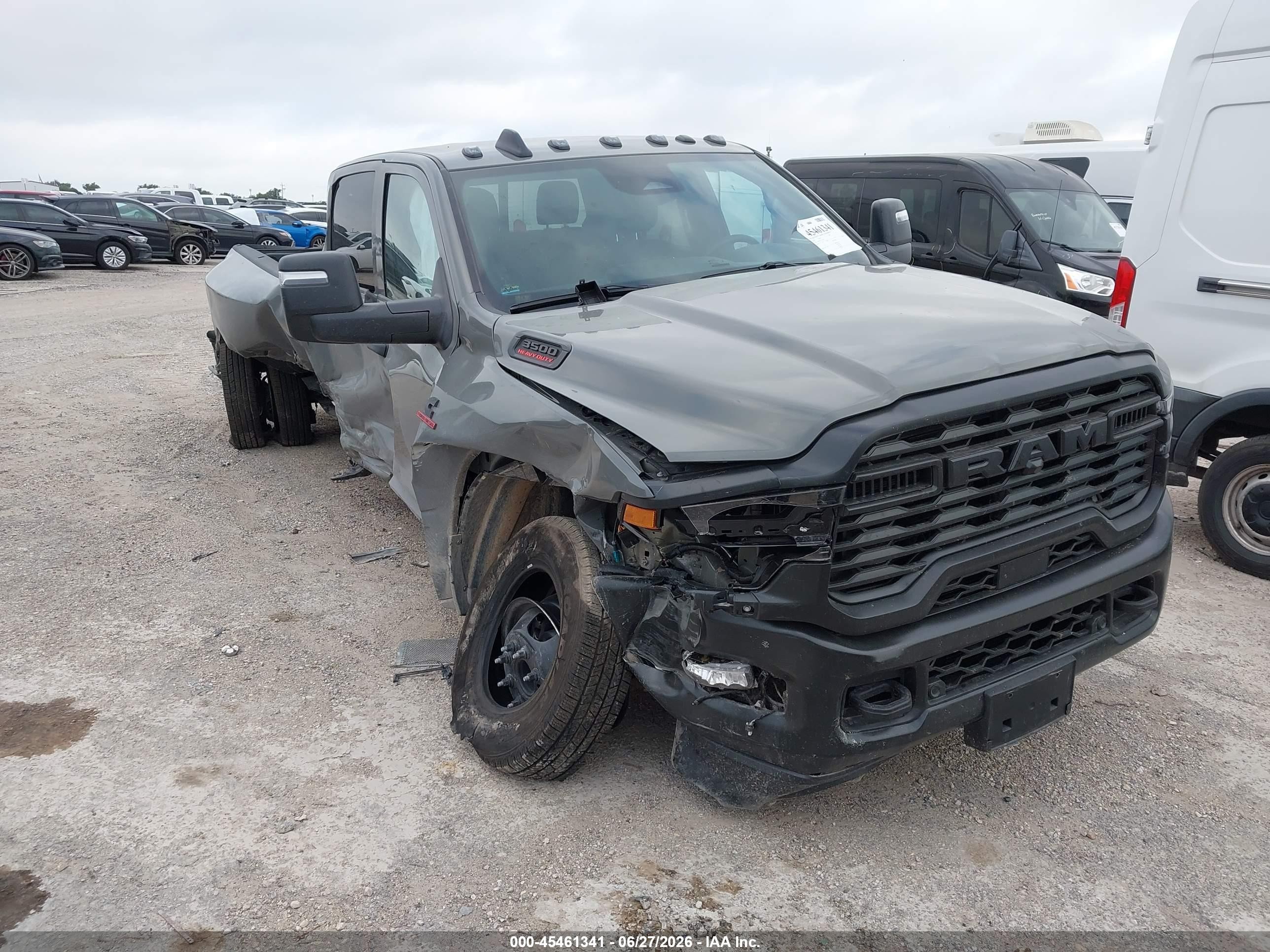 2026 Ram 3500 VIN 3C63RRGL1TG328784 — IAAI salvage auction photo