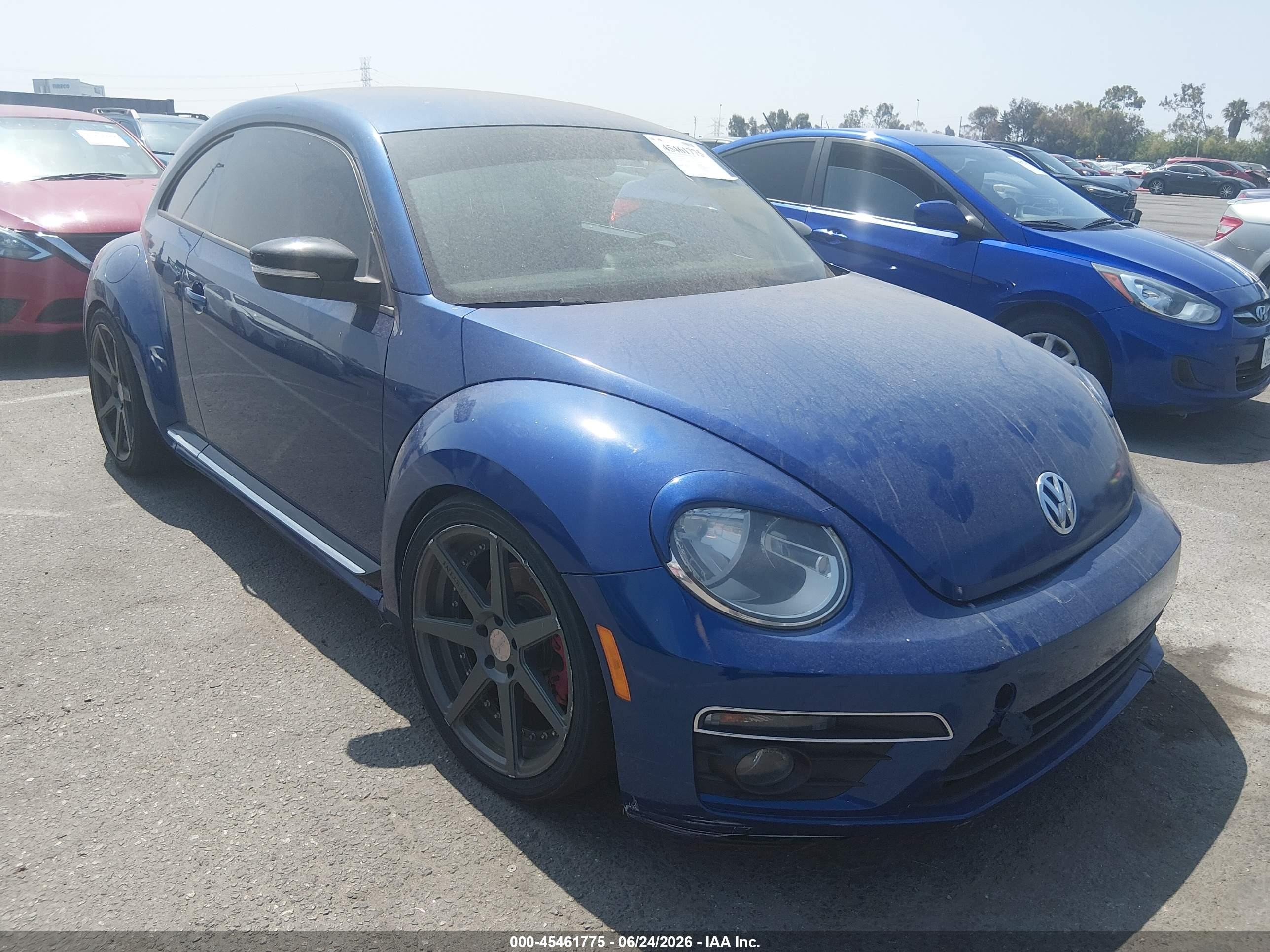 2014 Volkswagen Beetle VIN 3VWVT7AT4EM609639 IAAI salvage auction — Normal Wear, Clear - Dealer Only (California), sold $1,300 on 2026-07-02 (photo 1)