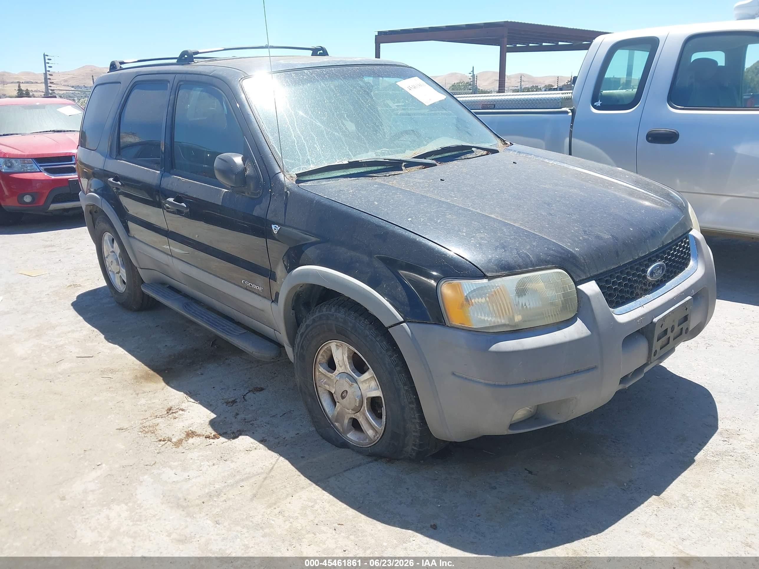 2001 Ford Escape VIN 1FMCU04151KF72915 IAAI salvage auction — Normal Wear, Clear - Dealer Only (California), sold $275 on 2026-07-09 (photo 1)