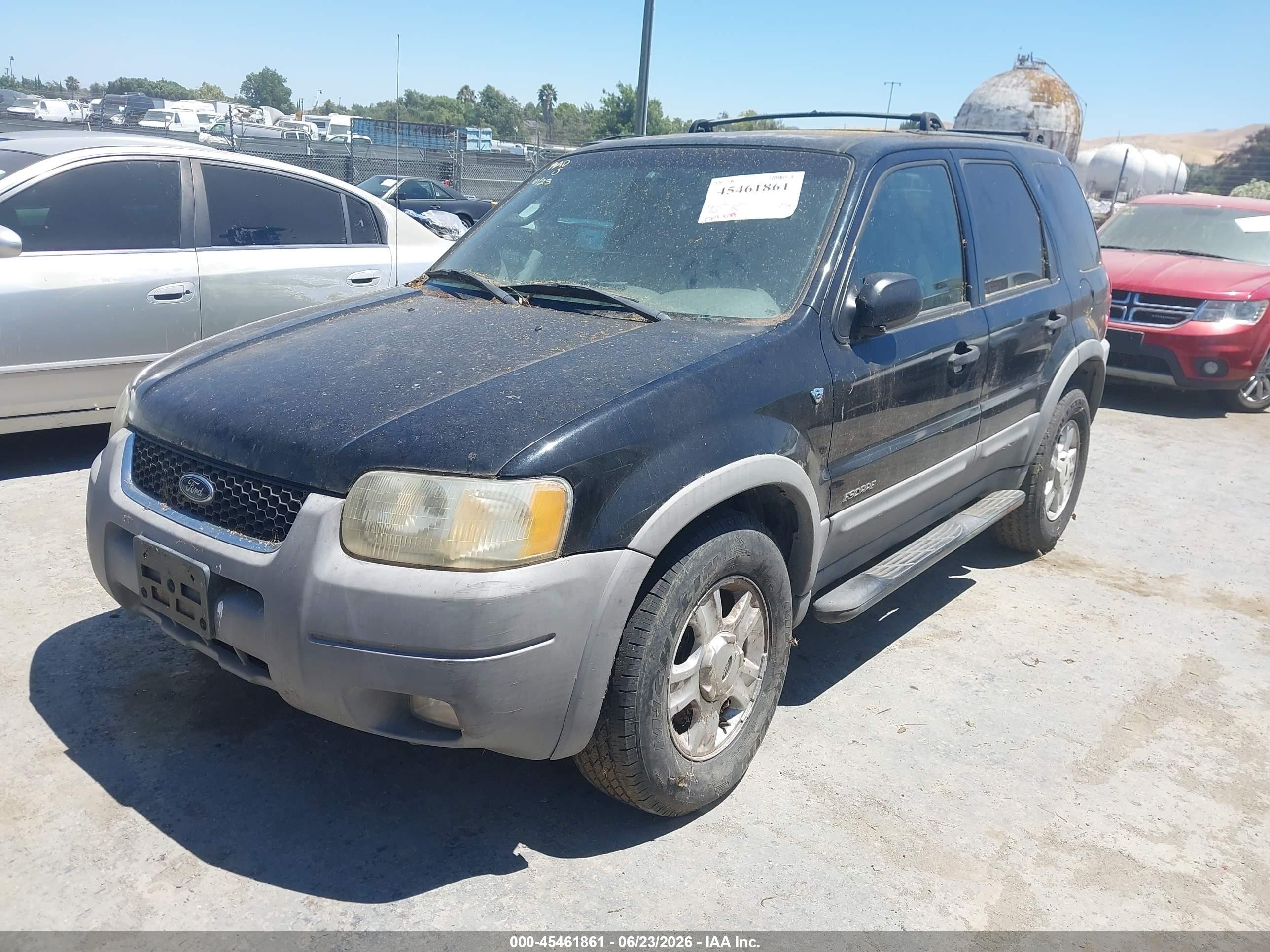 2001 Ford Escape VIN 1FMCU04151KF72915 IAAI salvage auction — Normal Wear, Clear - Dealer Only (California), sold $275 on 2026-07-09 (photo 2)