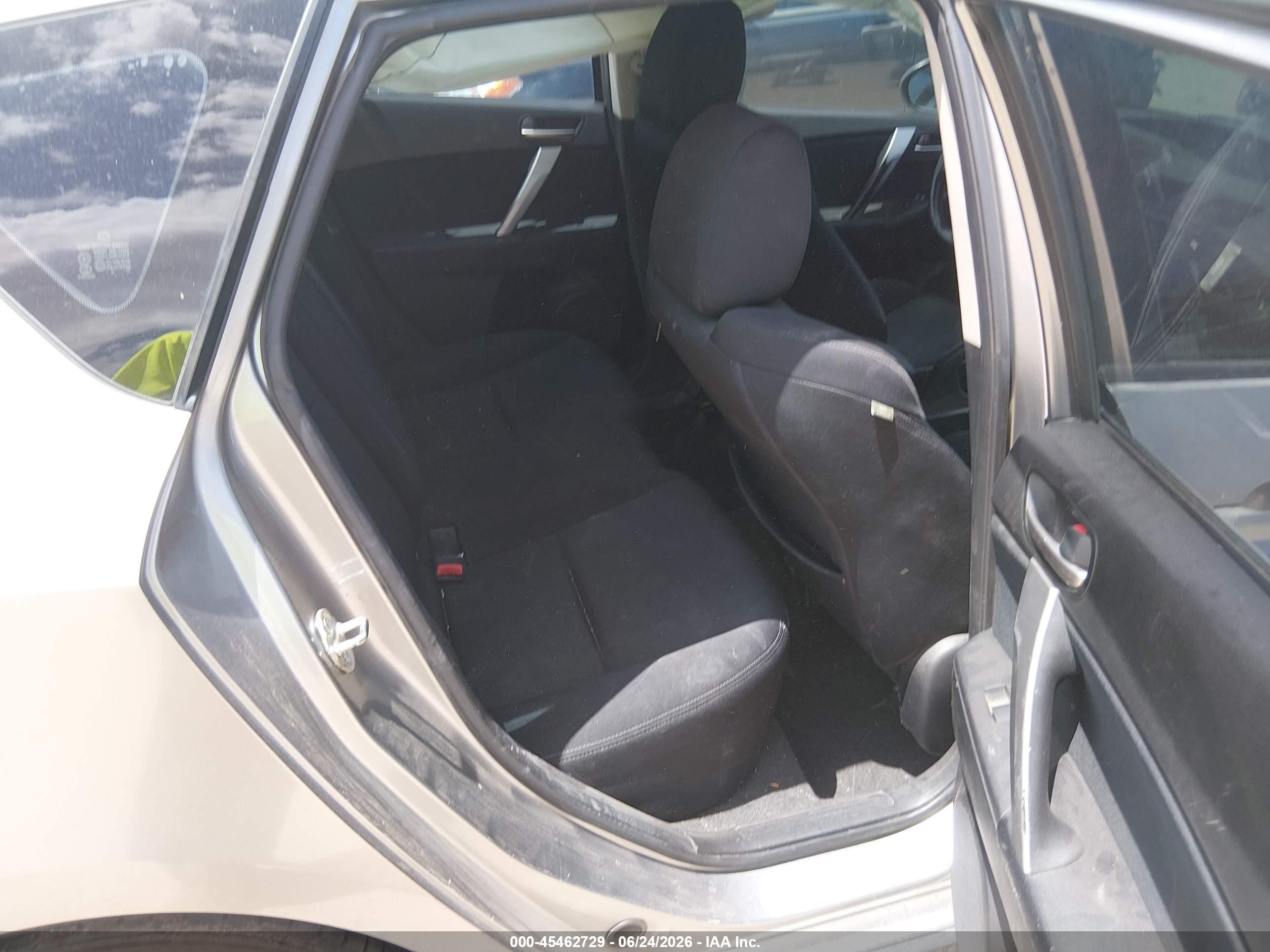 2010 Mazda 3 VIN JM1BL1H56A1245516 IAAI salvage auction — Rear End, Salvage (Arizona), sold $875 on 2026-09-26 (photo 8)