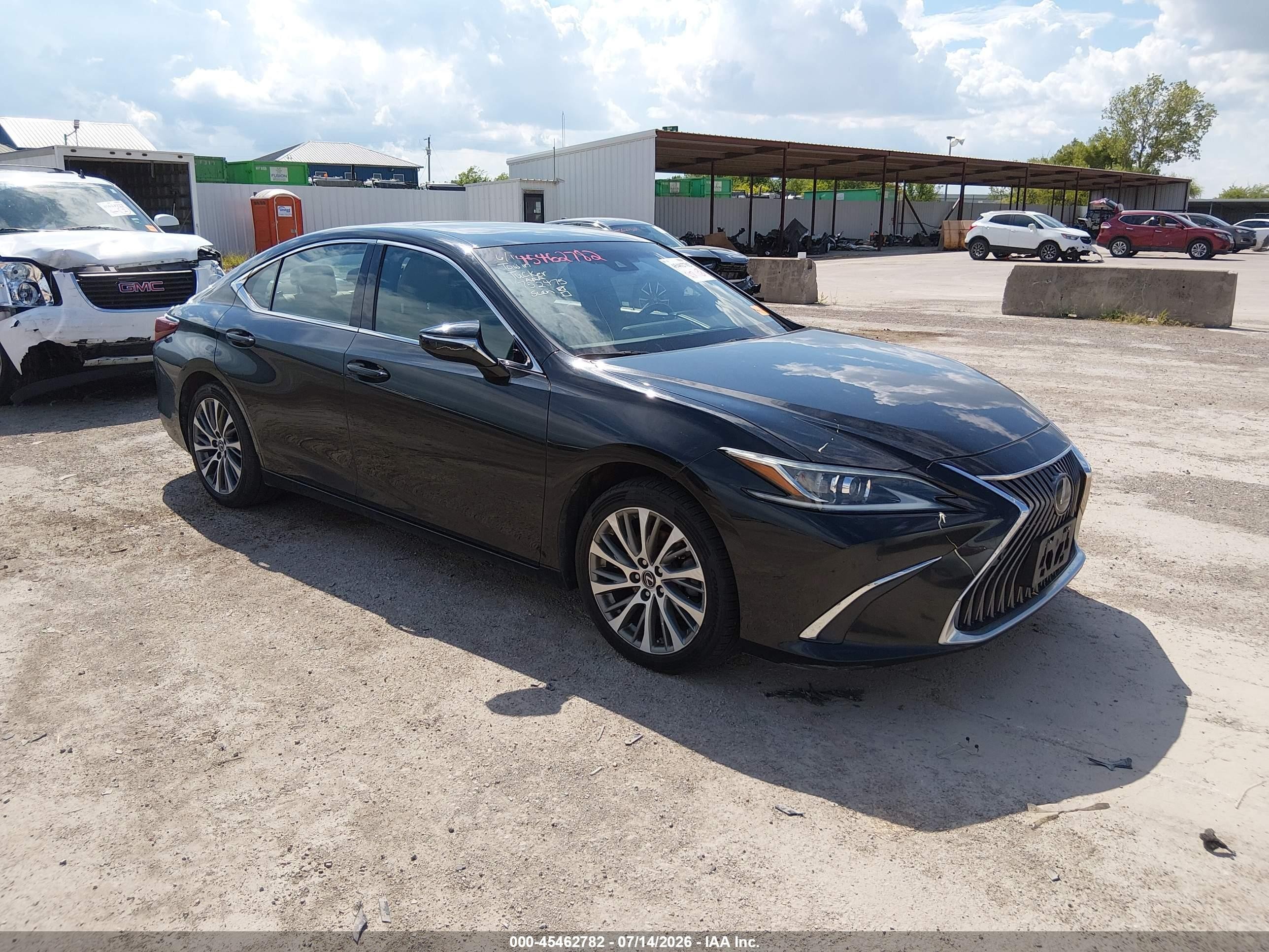 2019 Lexus ES 350 VIN 58ABZ1B1XKU042900 — IAAI salvage auction photo