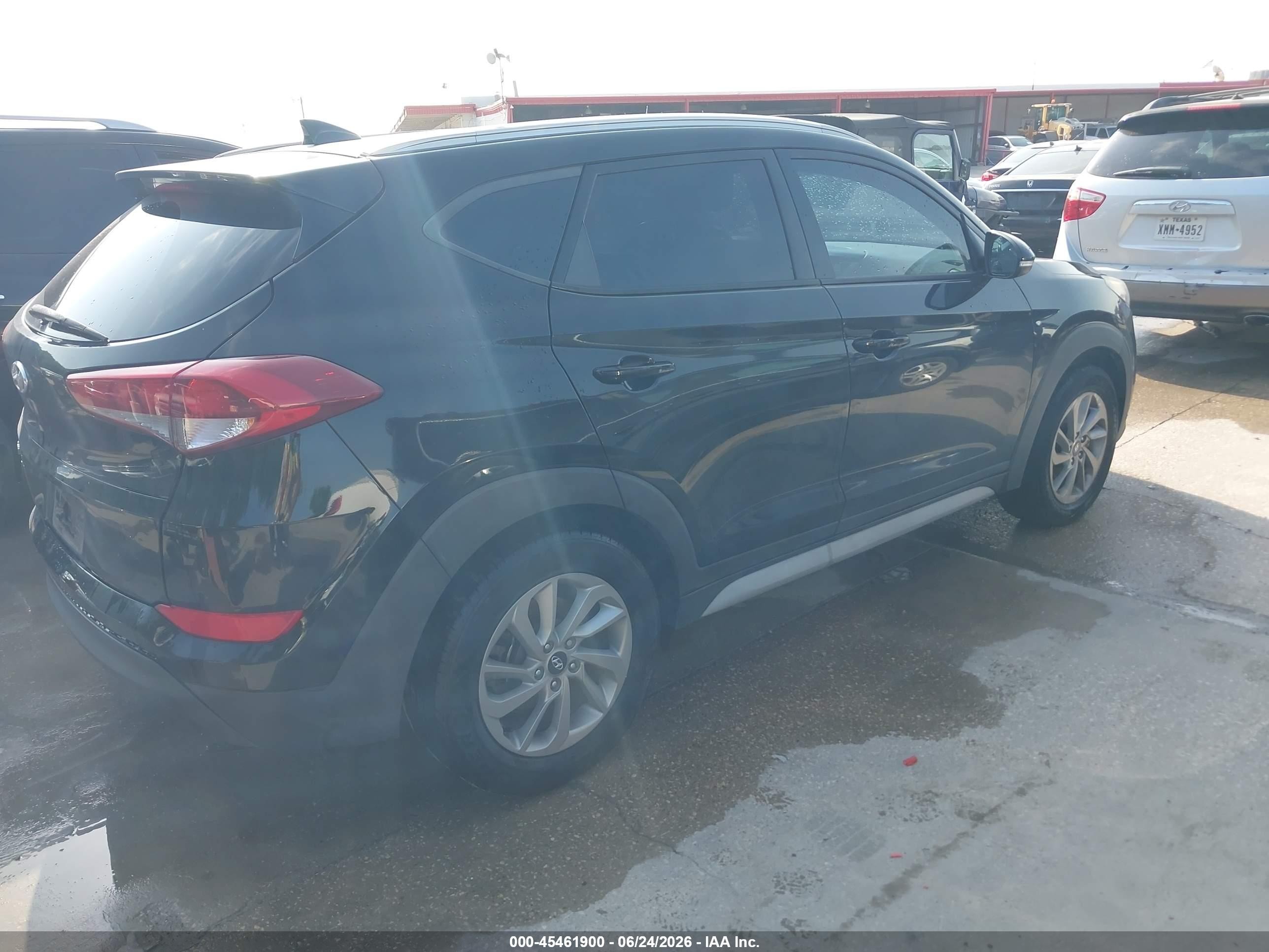 2017 Hyundai Tucson VIN KM8J33A44HU539249 IAAI salvage auction — Normal Wear, Original (Texas), sold $6,700 on 2026-09-08 (photo 4)