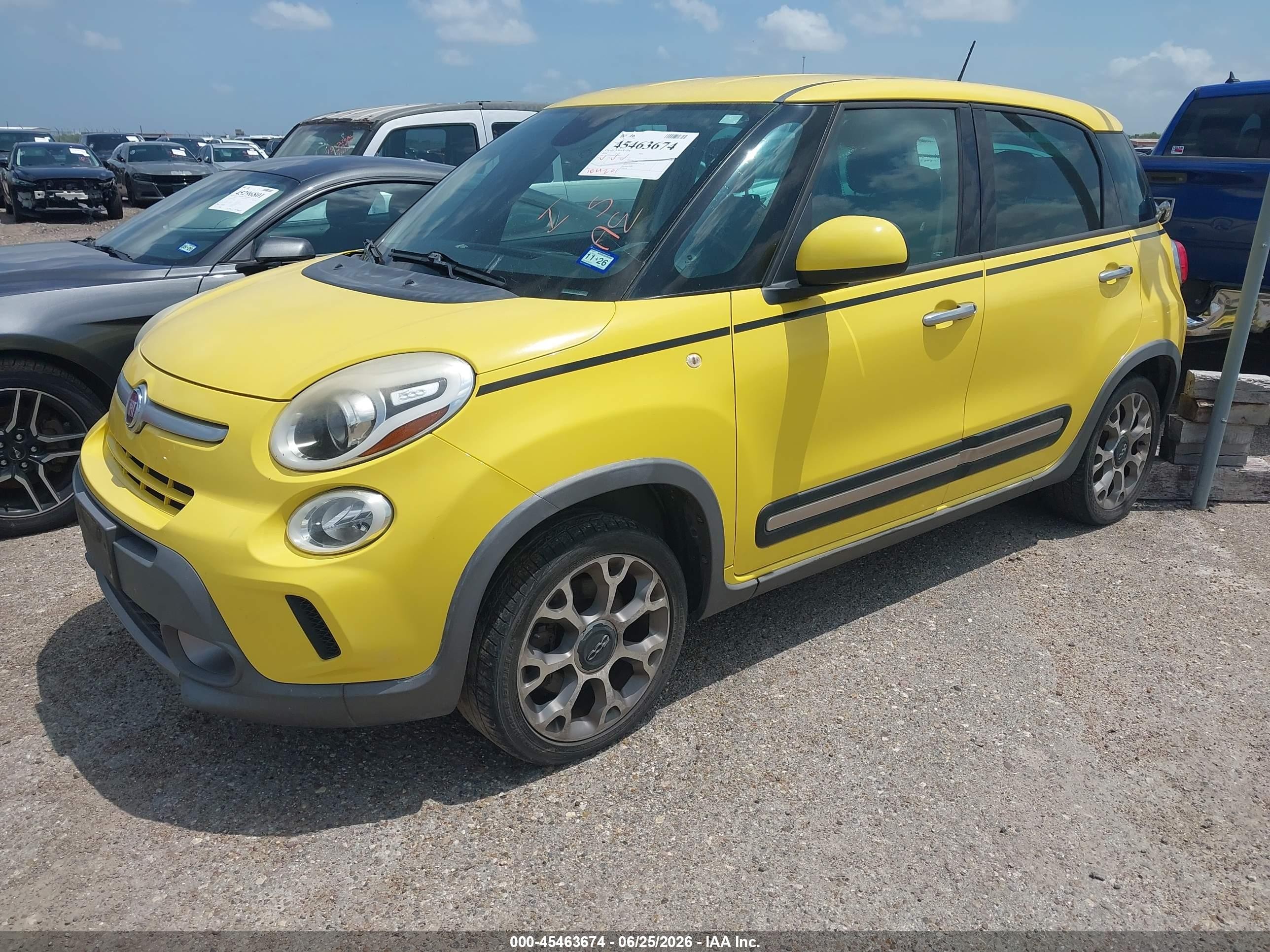 2014 Fiat 500l VIN ZFBCFADH6EZ018851 IAAI salvage auction — Mechanical, Original (Texas), sold $175 on 2026-08-05 (photo 2)