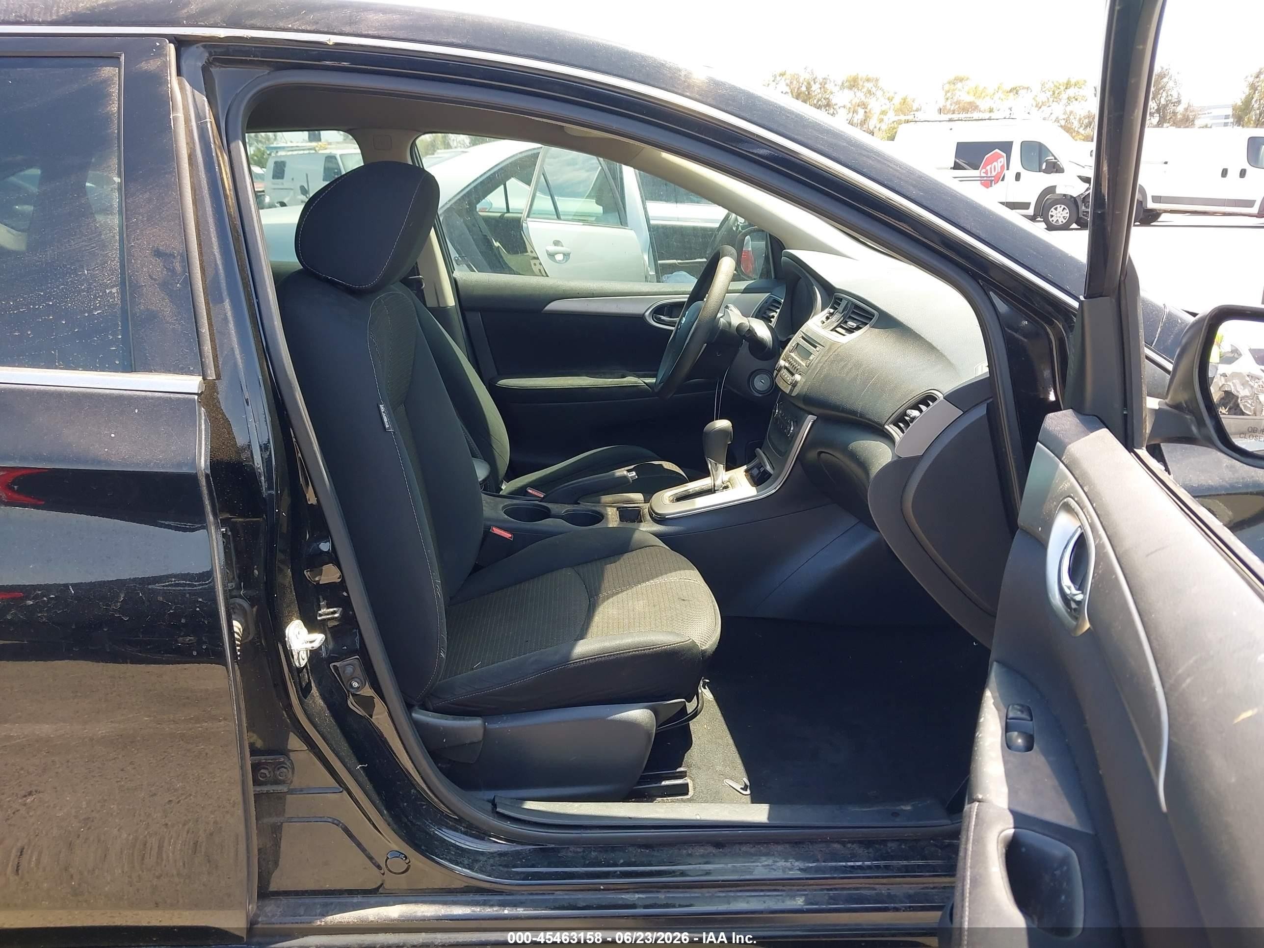 2014 Nissan Sentra VIN 3N1AB7AP7EY281166 IAAI salvage auction — Normal Wear, Clear - Dealer Only (California), sold $600 on 2026-07-09 (photo 5)