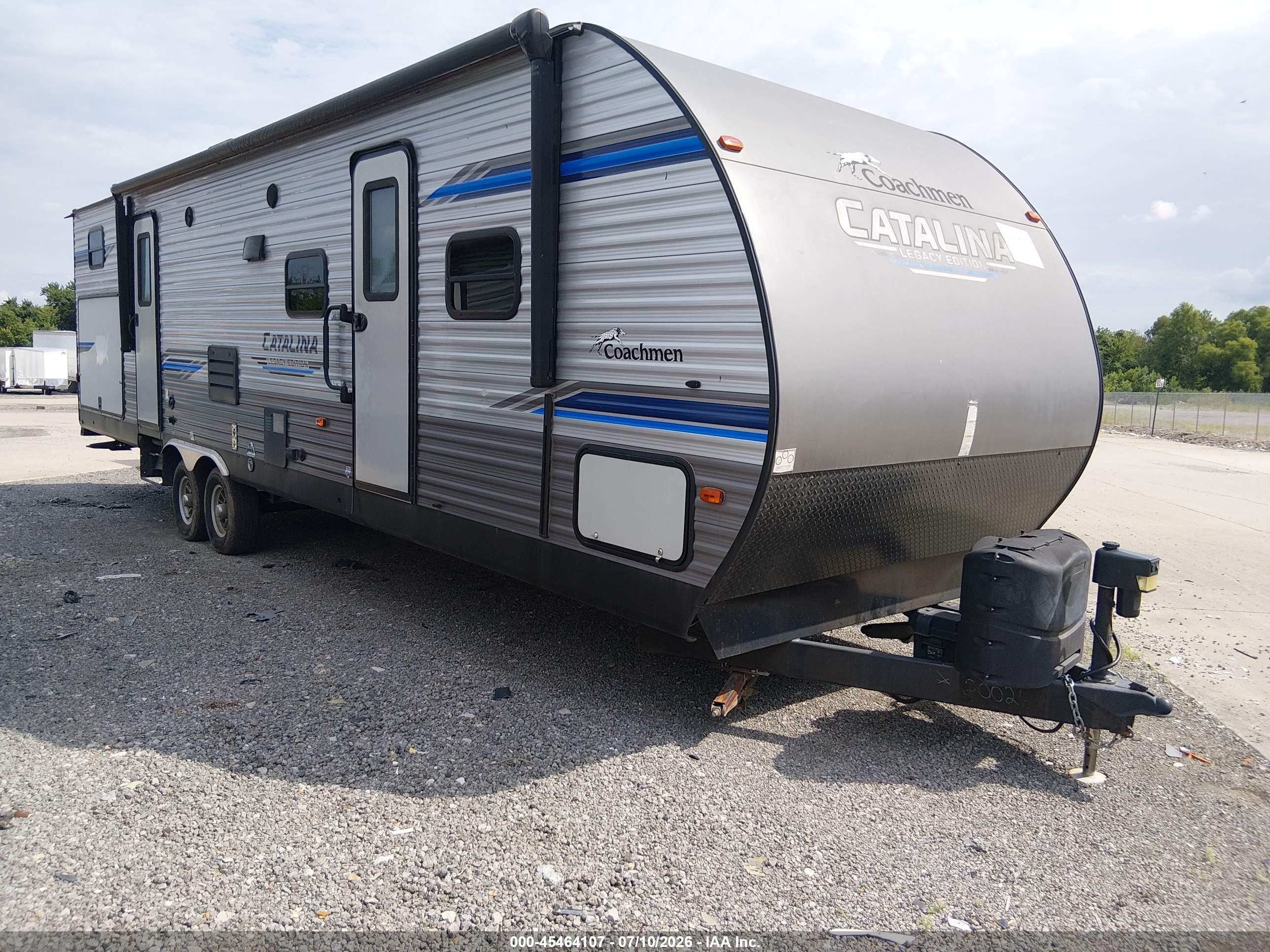 2021 Coachmen Catalina VIN 5ZT2CAXB5MX020026 — IAAI salvage auction photo