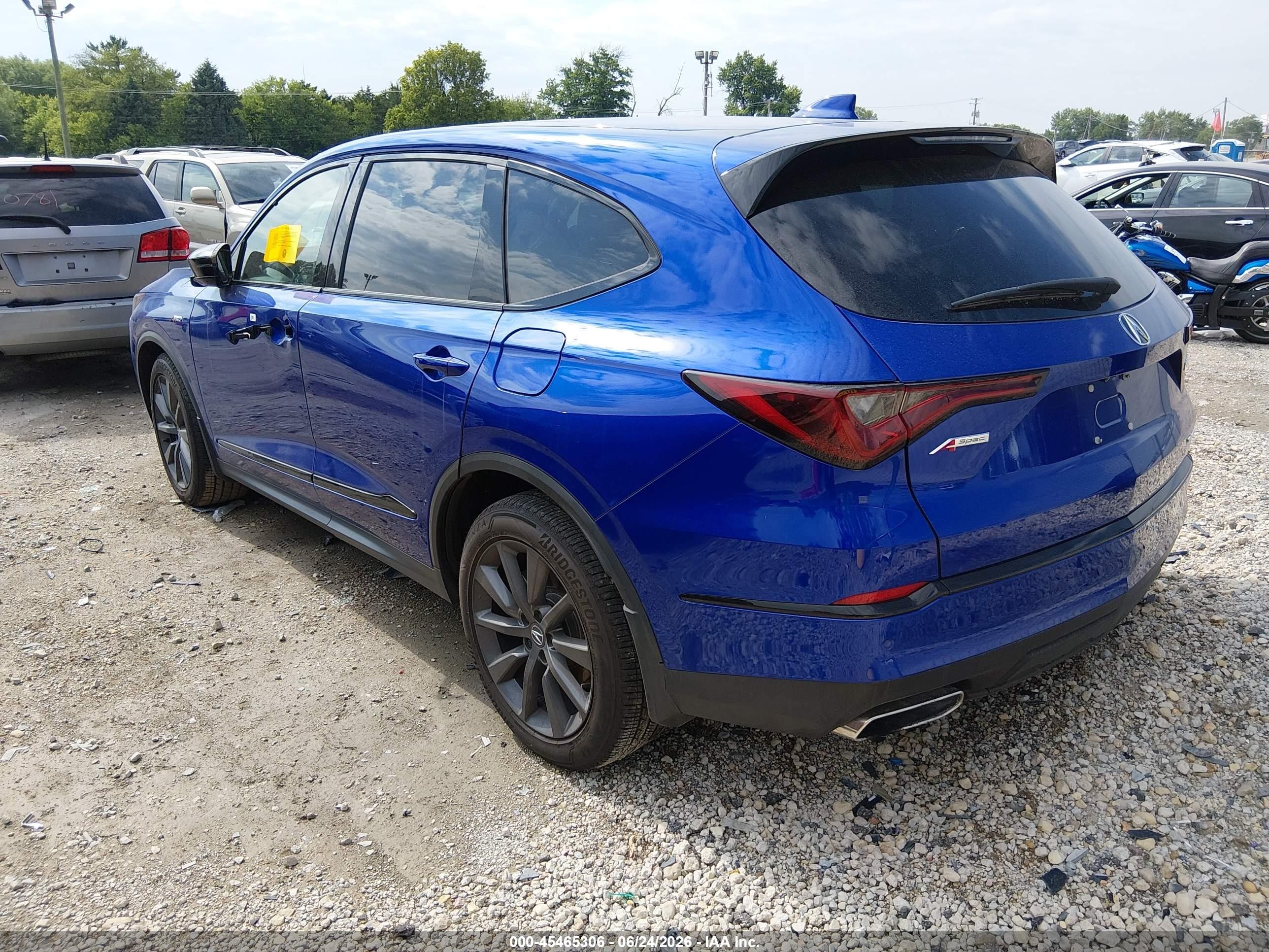 2025 Acura MDX VIN 5J8YE1H07SL025317 IAAI salvage auction — Side, Salvage (Illinois), sold $27,250 on 2026-09-02 (photo 3)