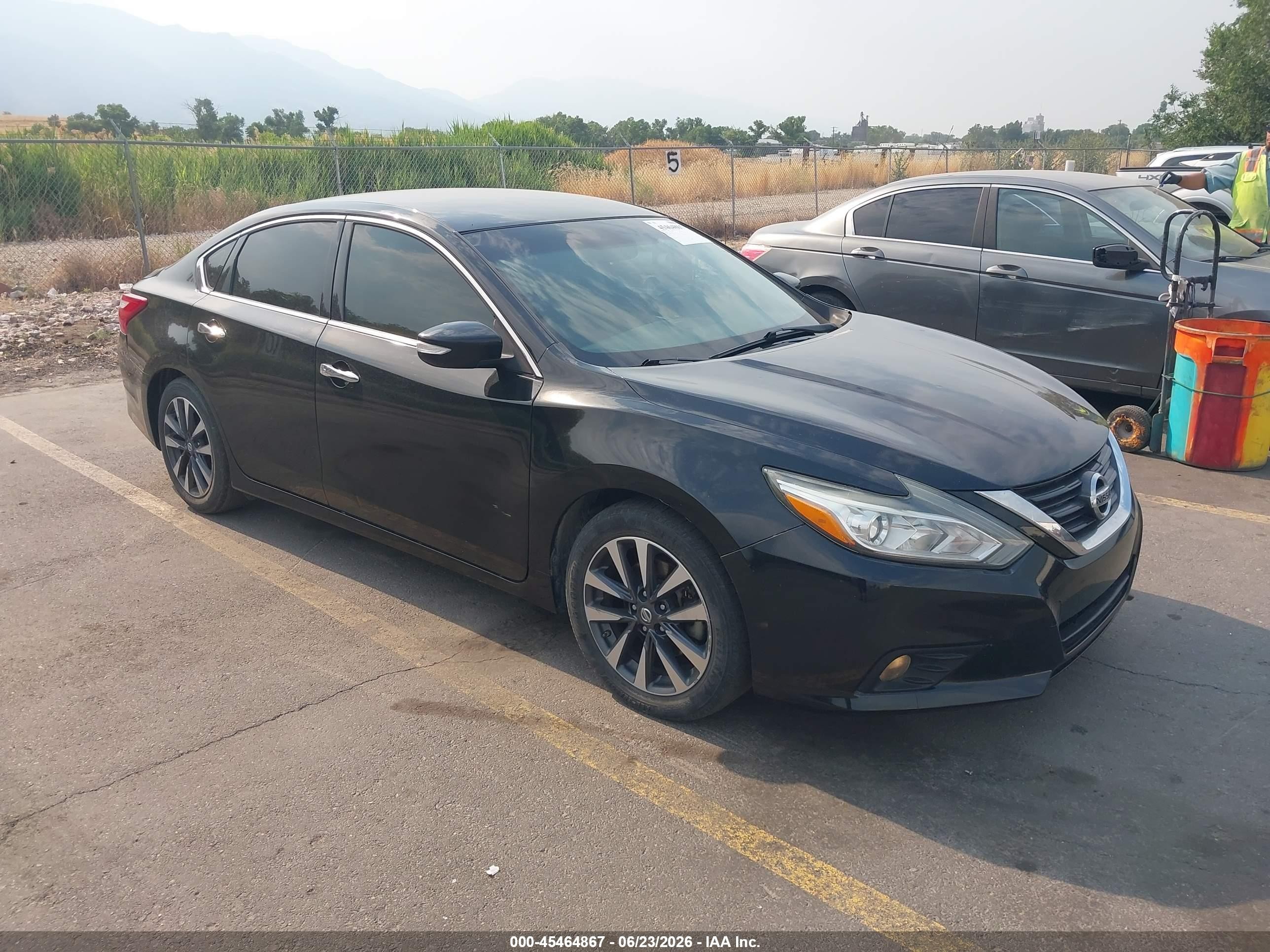 2017 Nissan Altima VIN 1N4AL3APXHC122809 IAAI salvage auction — Normal Wear, Rebuilt/Restored (Utah), sold $1,100 on 2026-07-09 (photo 1)