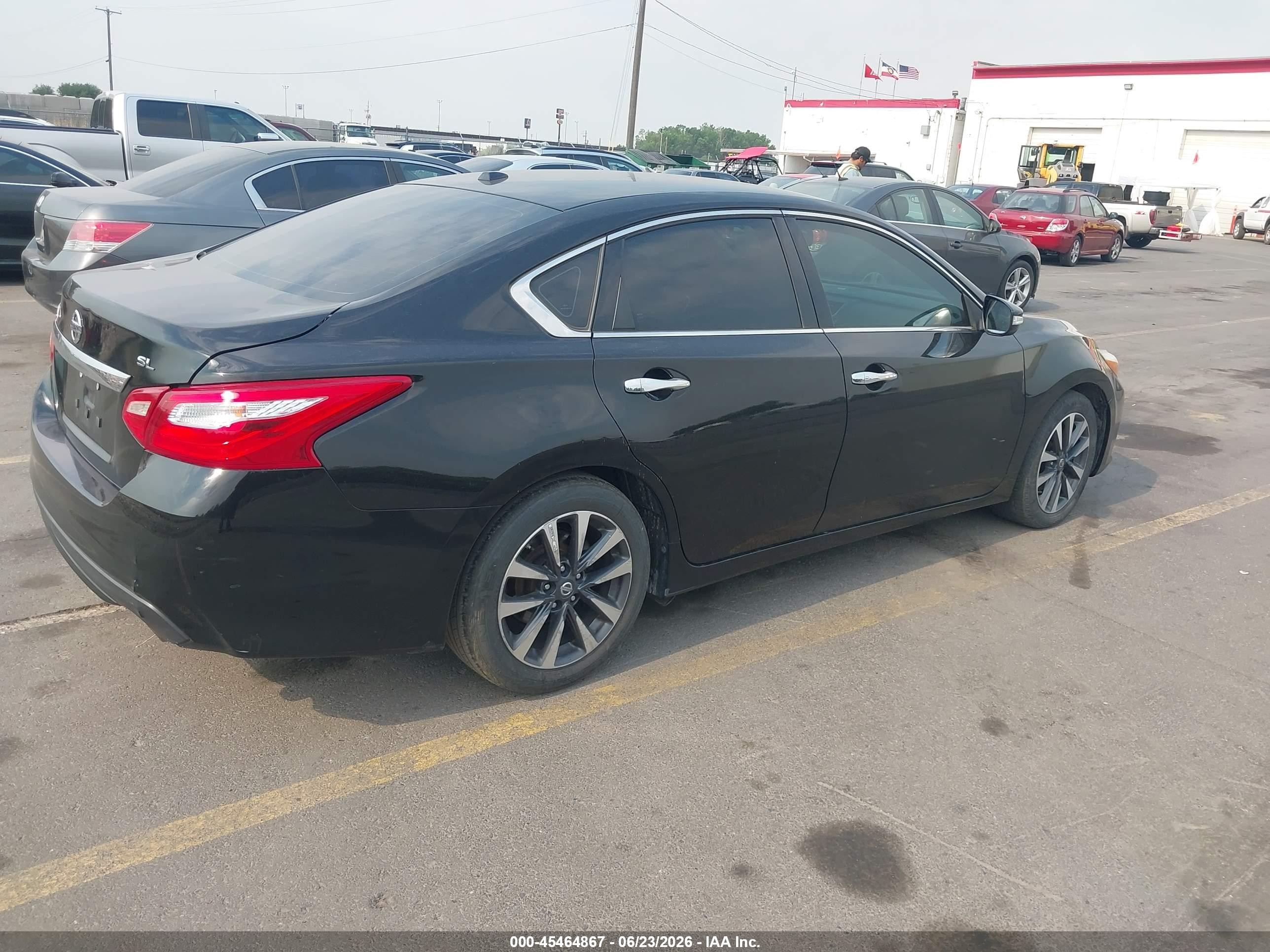 2017 Nissan Altima VIN 1N4AL3APXHC122809 IAAI salvage auction — Normal Wear, Rebuilt/Restored (Utah), sold $1,100 on 2026-07-09 (photo 4)