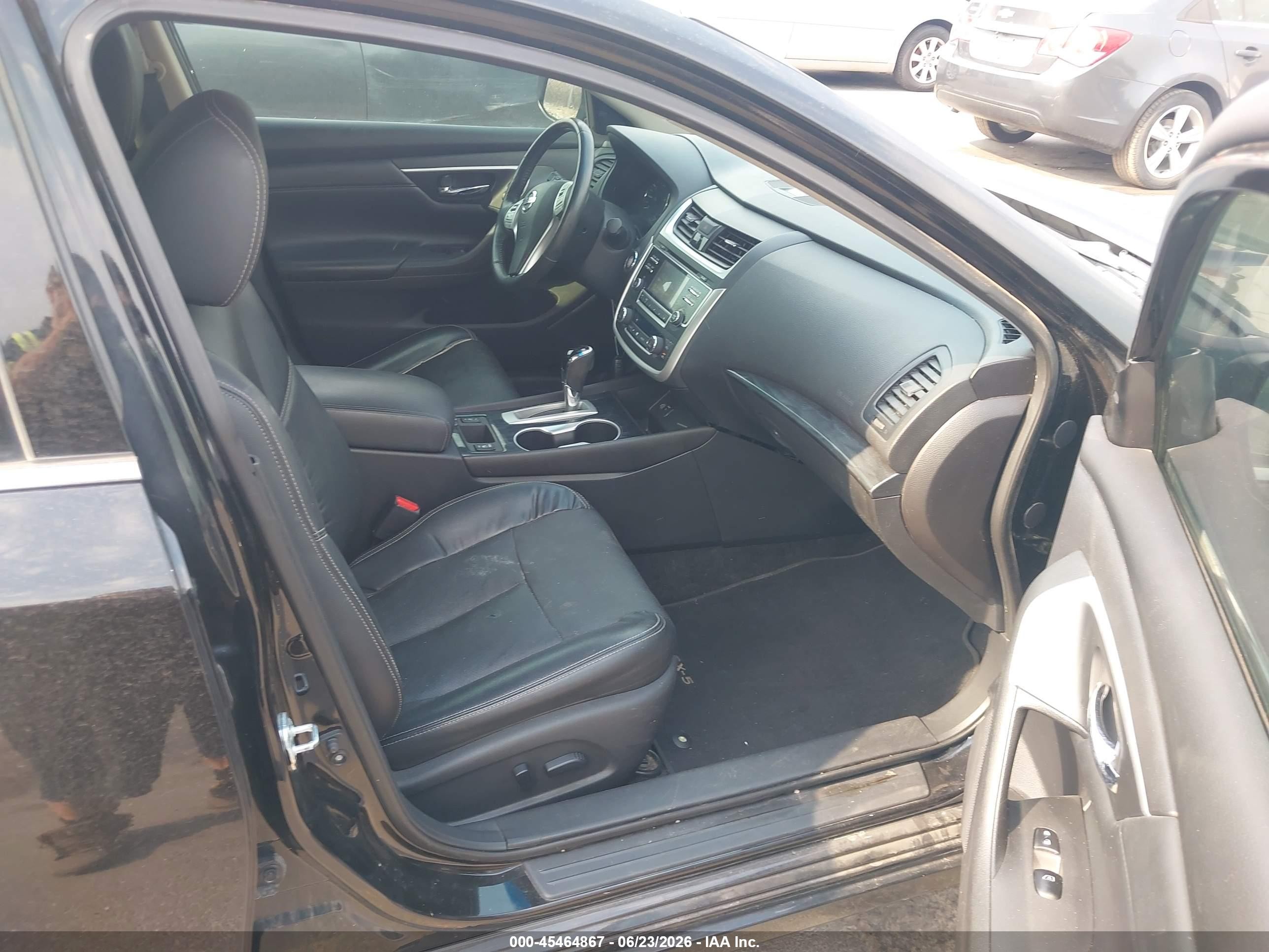2017 Nissan Altima VIN 1N4AL3APXHC122809 IAAI salvage auction — Normal Wear, Rebuilt/Restored (Utah), sold $1,100 on 2026-07-09 (photo 5)