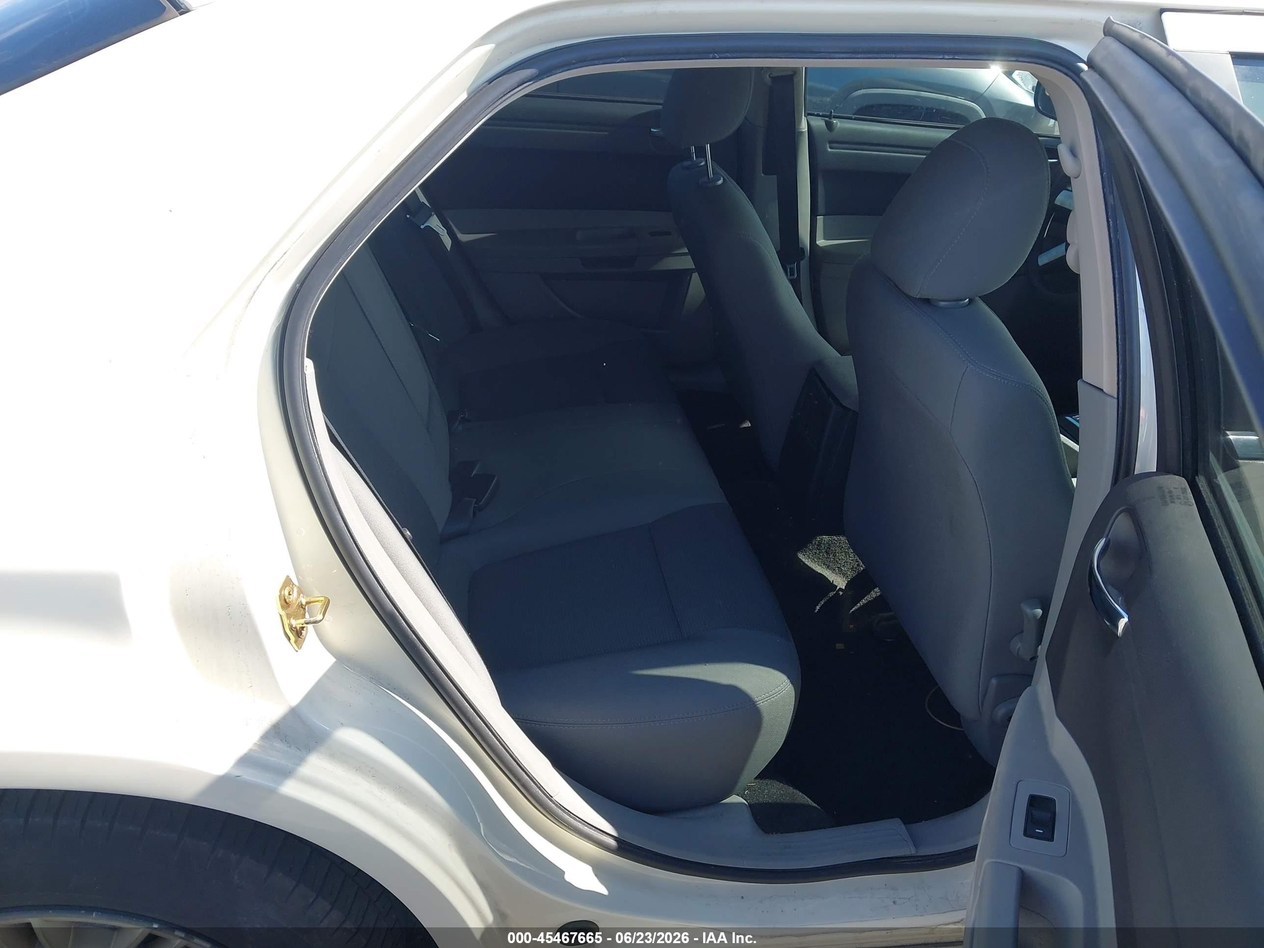 2006 Chrysler 300 VIN 2C3KA43R86H313796 IAAI salvage auction — Rear End, Clear - Dealer Only (California), sold $250 on 2026-07-09 (photo 8)