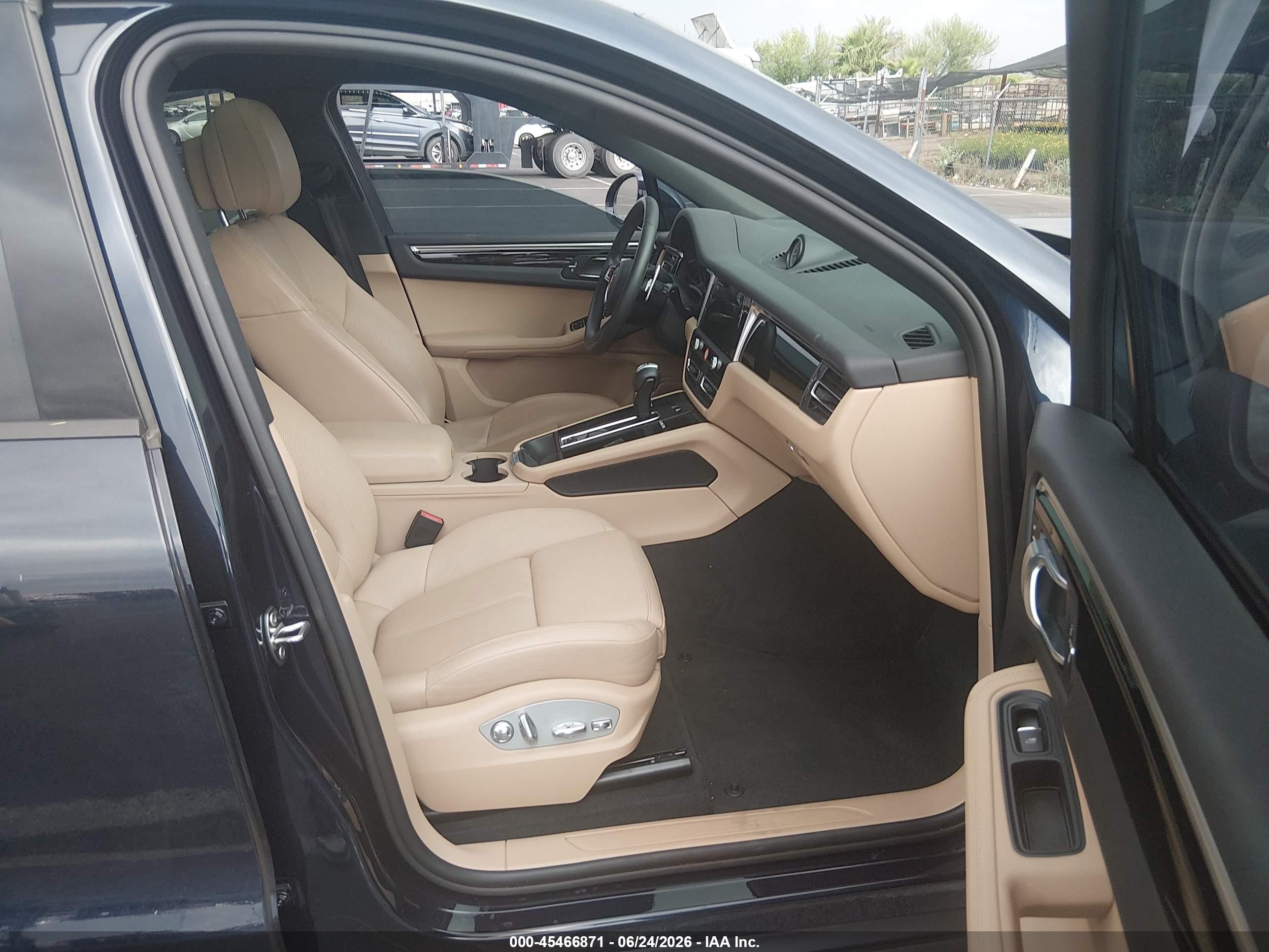 2023 Porsche Macan VIN WP1AA2A57PLB02040 IAAI salvage auction — Front End, Salvage (Nevada), sold $13,400 on 2026-09-25 (photo 5)