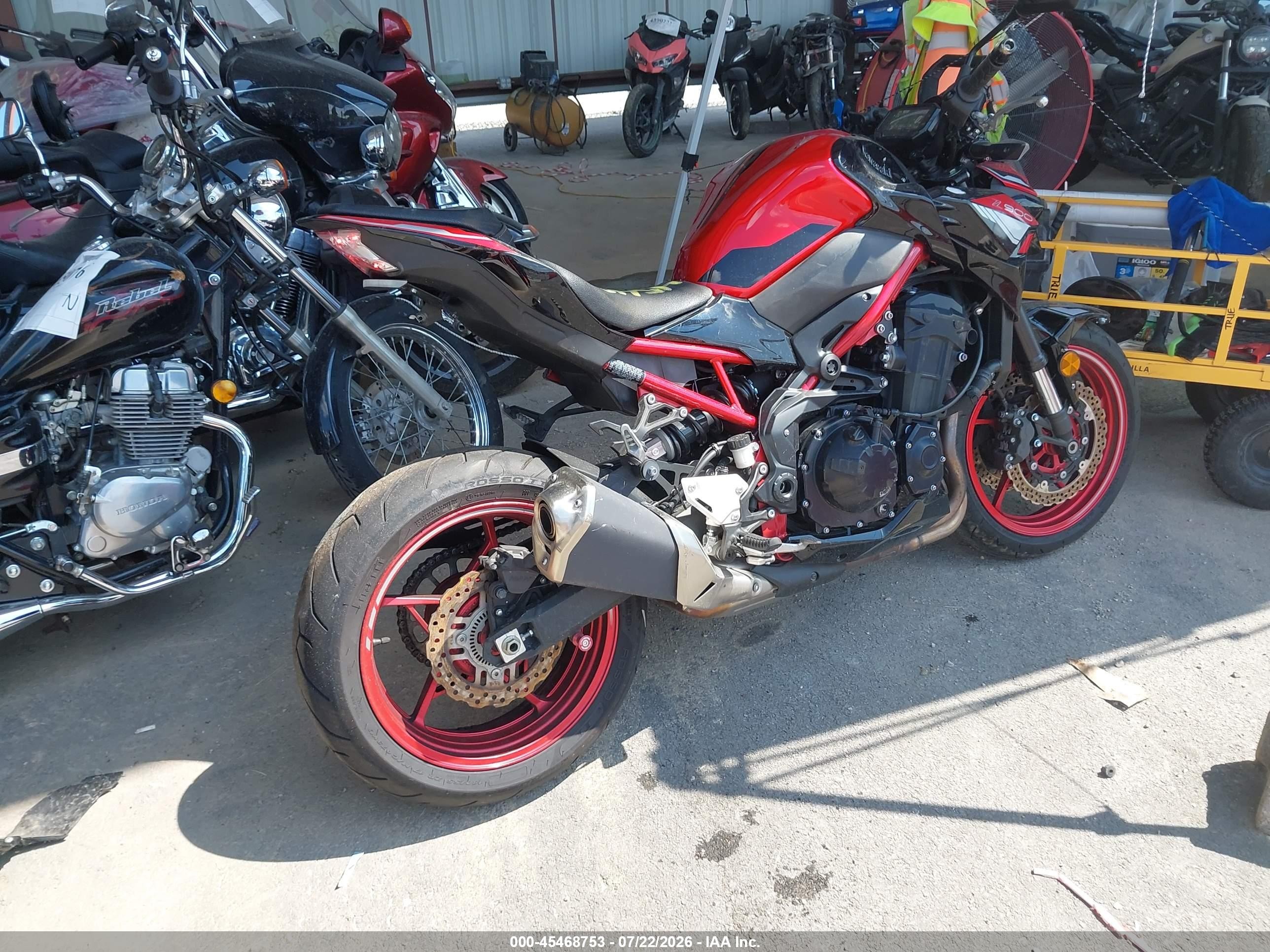 2024 Kawasaki ZR900 VIN ML5ZRDF1XRDA71634 IAAI salvage auction — Unknown, Salvage (Illinois), sold $3,550 on 2026-09-09 (photo 4)