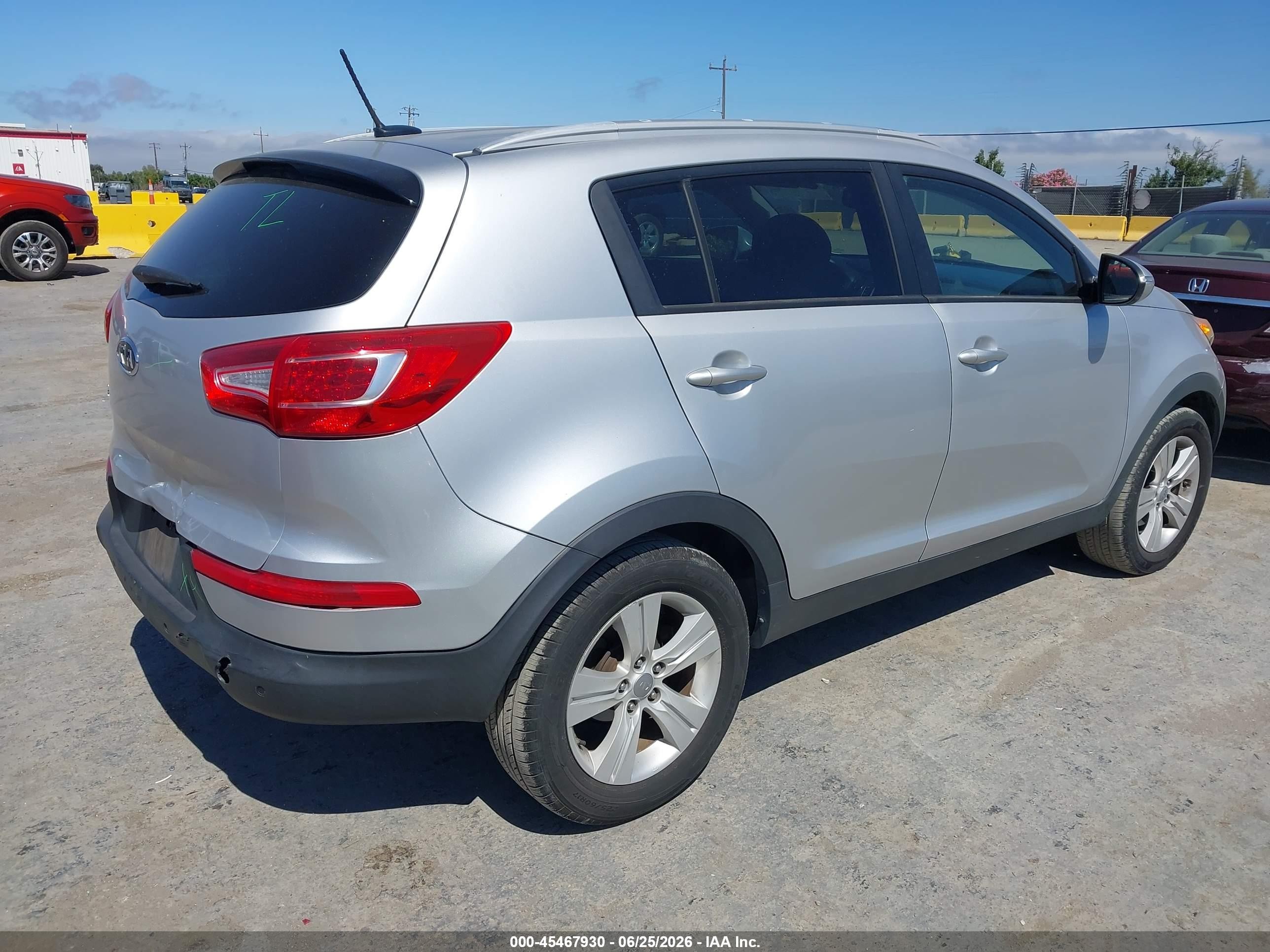 2012 Kia Sportage VIN KNDPB3A21C7225937 IAAI salvage auction — Rear End, Salvage (California), sold $2,550 on 2026-07-09 (photo 4)