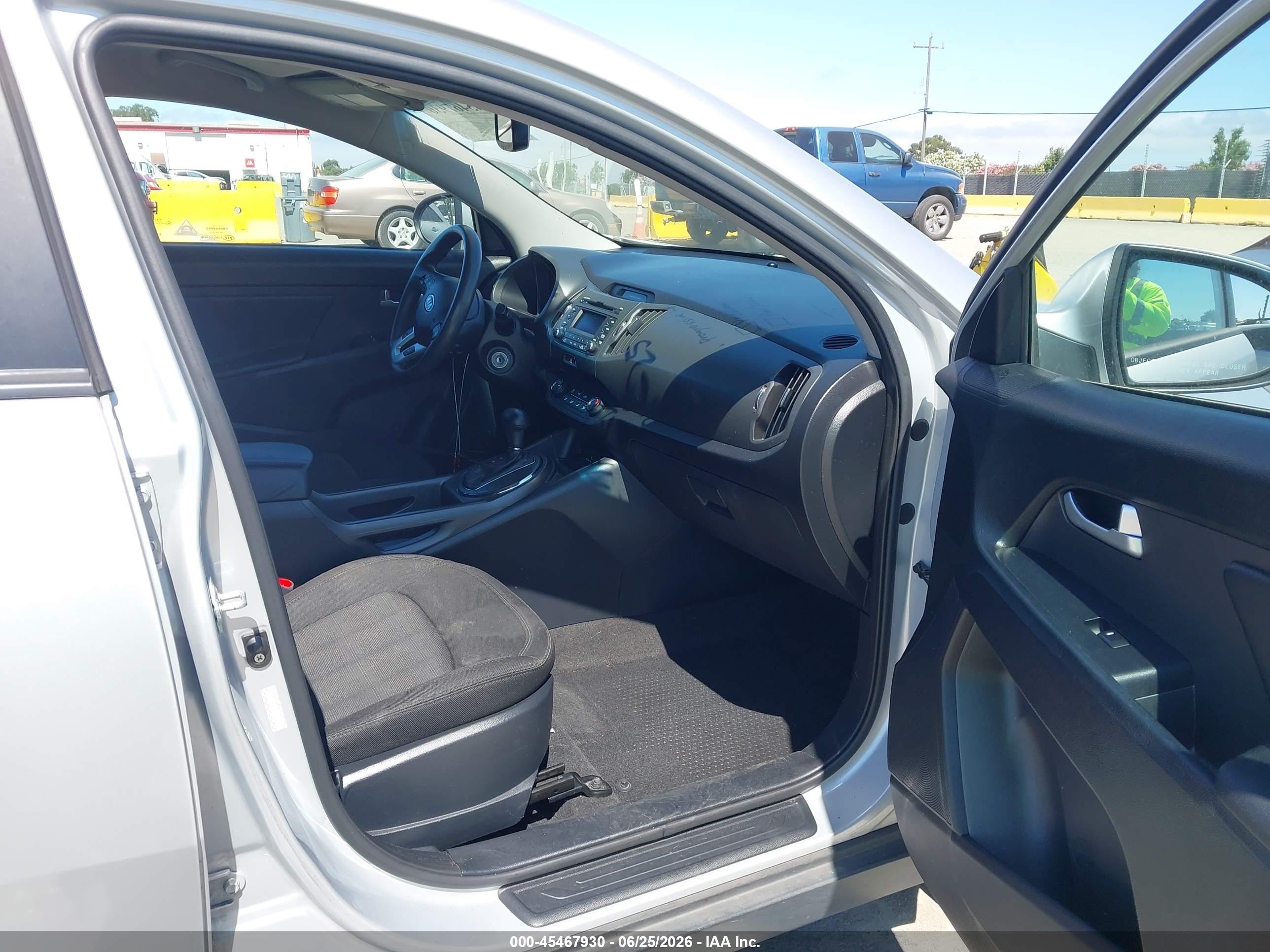 2012 Kia Sportage VIN KNDPB3A21C7225937 IAAI salvage auction — Rear End, Salvage (California), sold $2,550 on 2026-07-09 (photo 5)