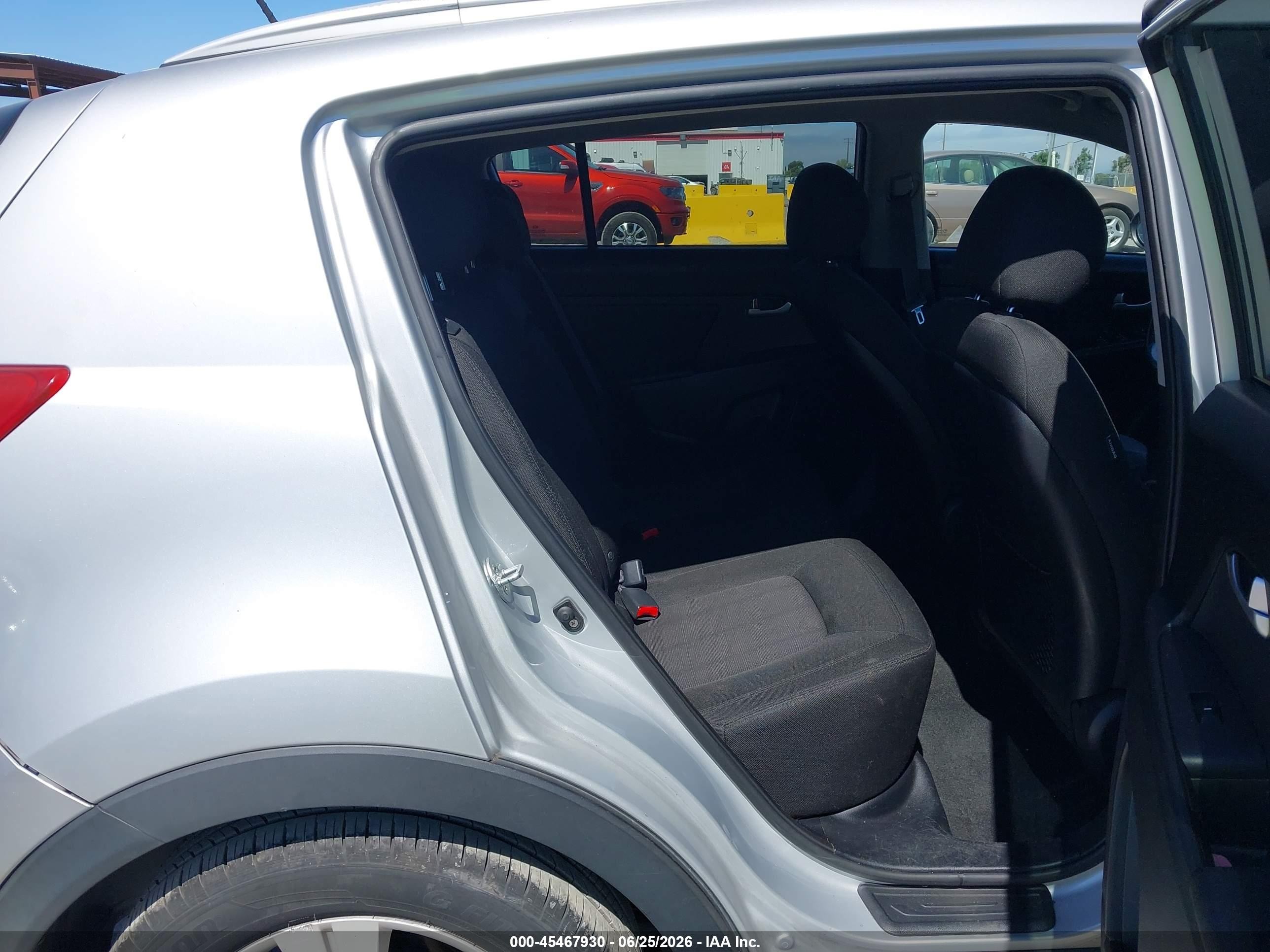 2012 Kia Sportage VIN KNDPB3A21C7225937 IAAI salvage auction — Rear End, Salvage (California), sold $2,550 on 2026-07-09 (photo 8)